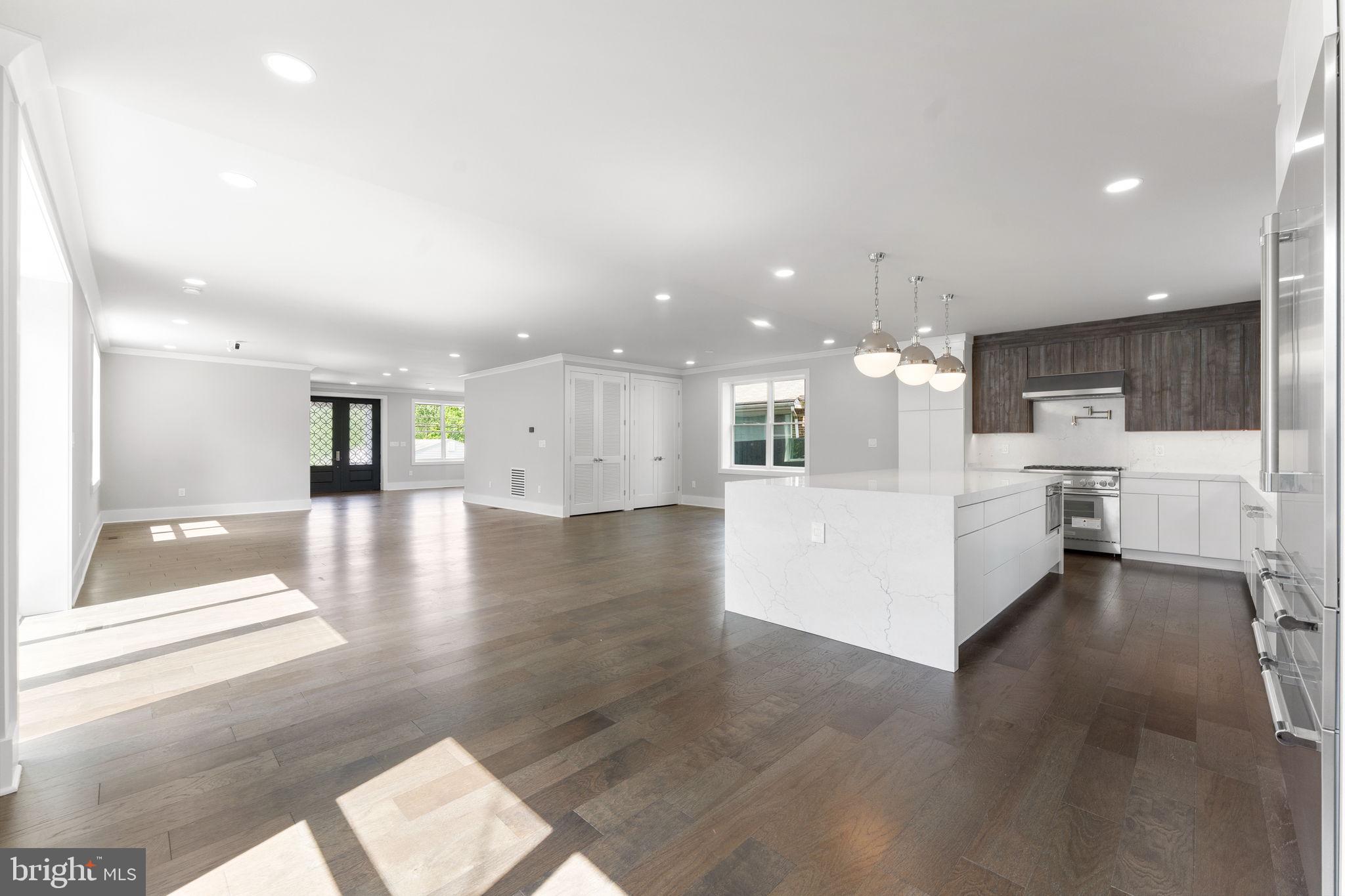 ARLINGTON VIEW - Residential