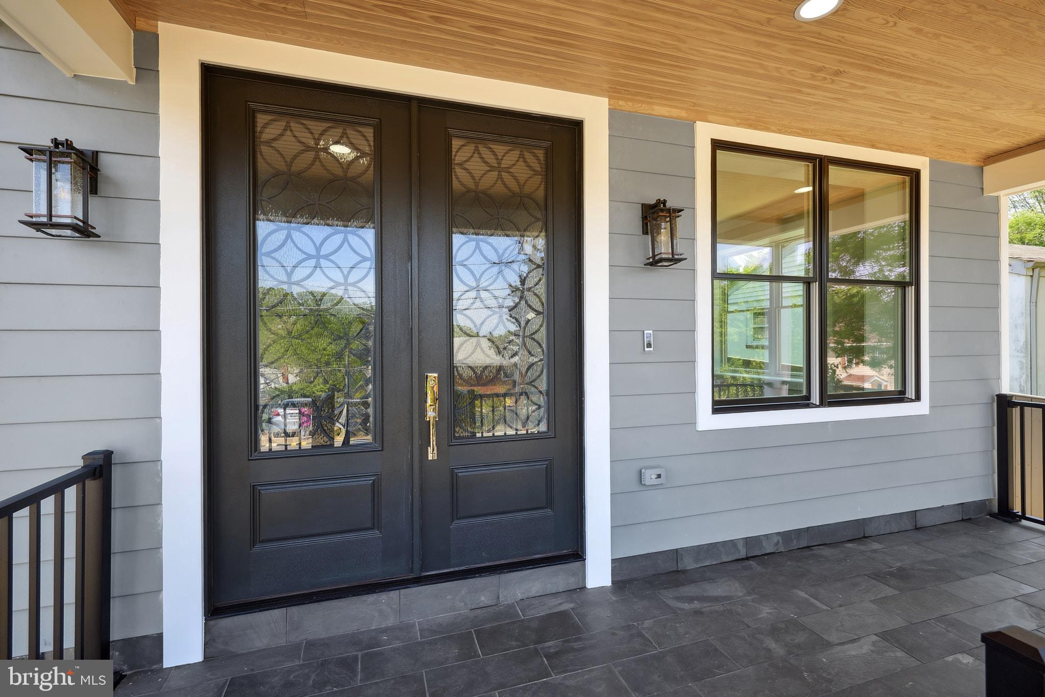 ARLINGTON VIEW - Residential