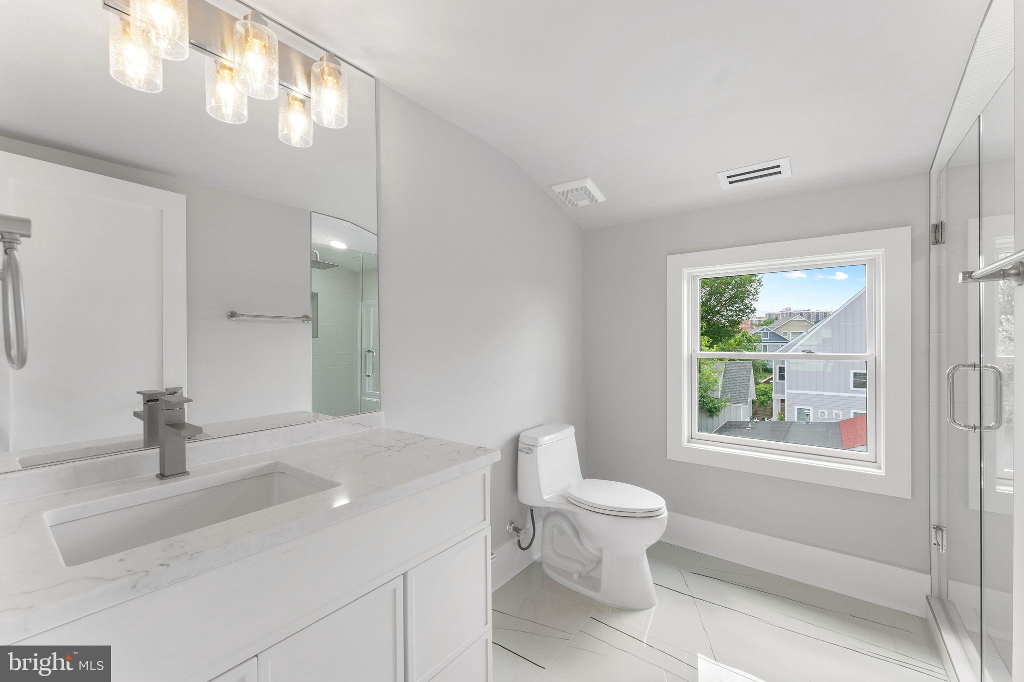 ARLINGTON VIEW - Residential