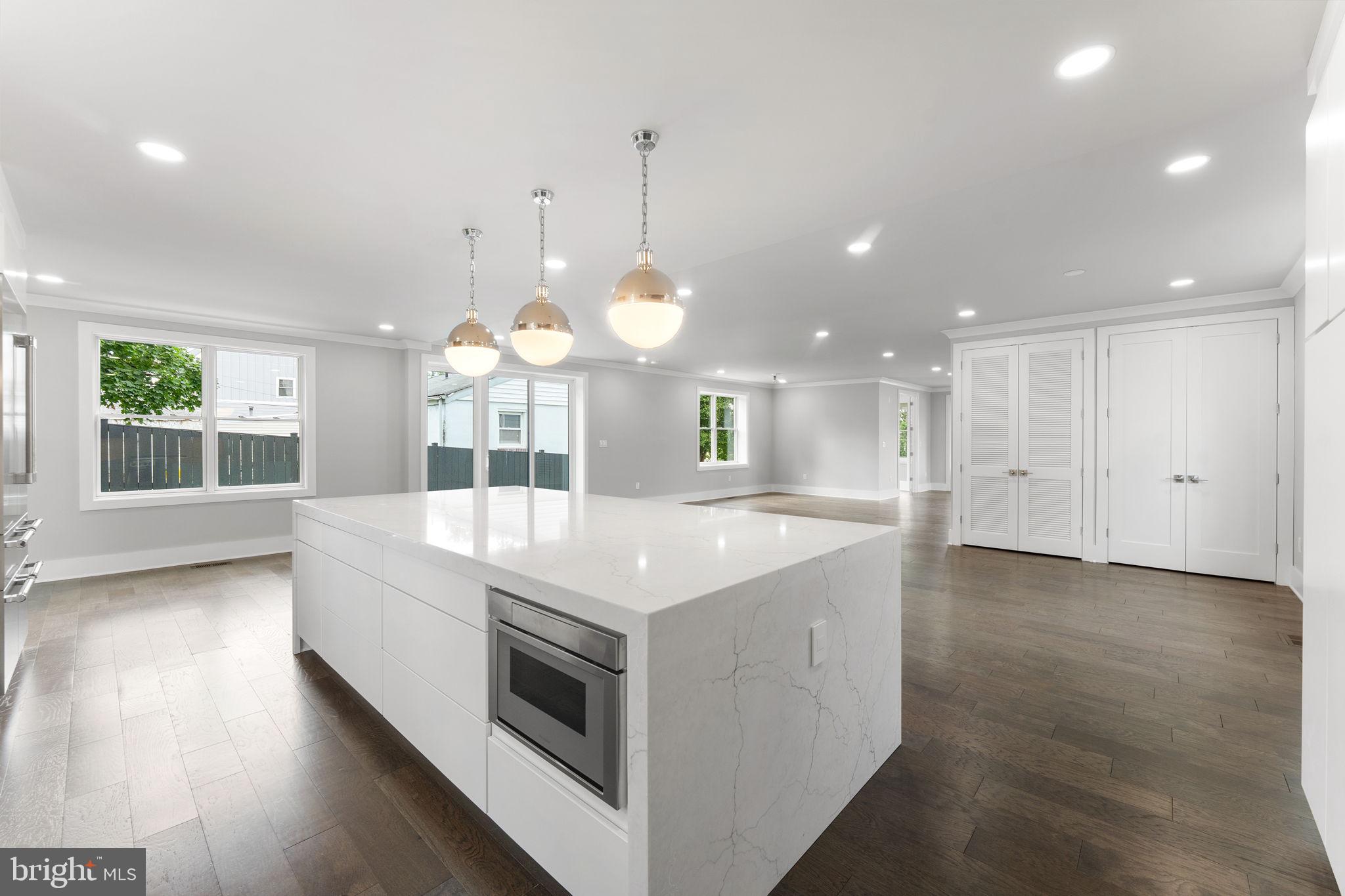 ARLINGTON VIEW - Residential