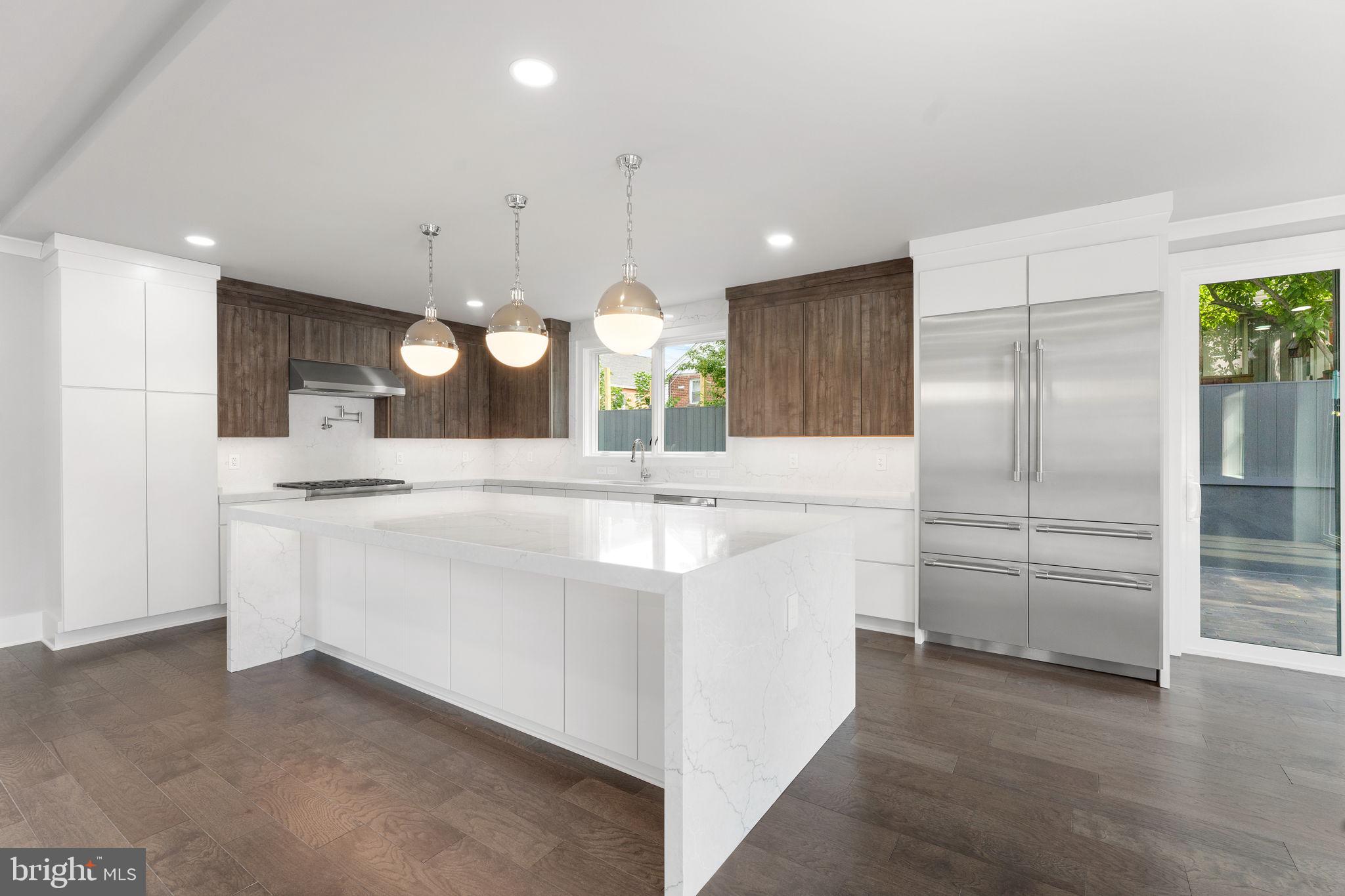 ARLINGTON VIEW - Residential