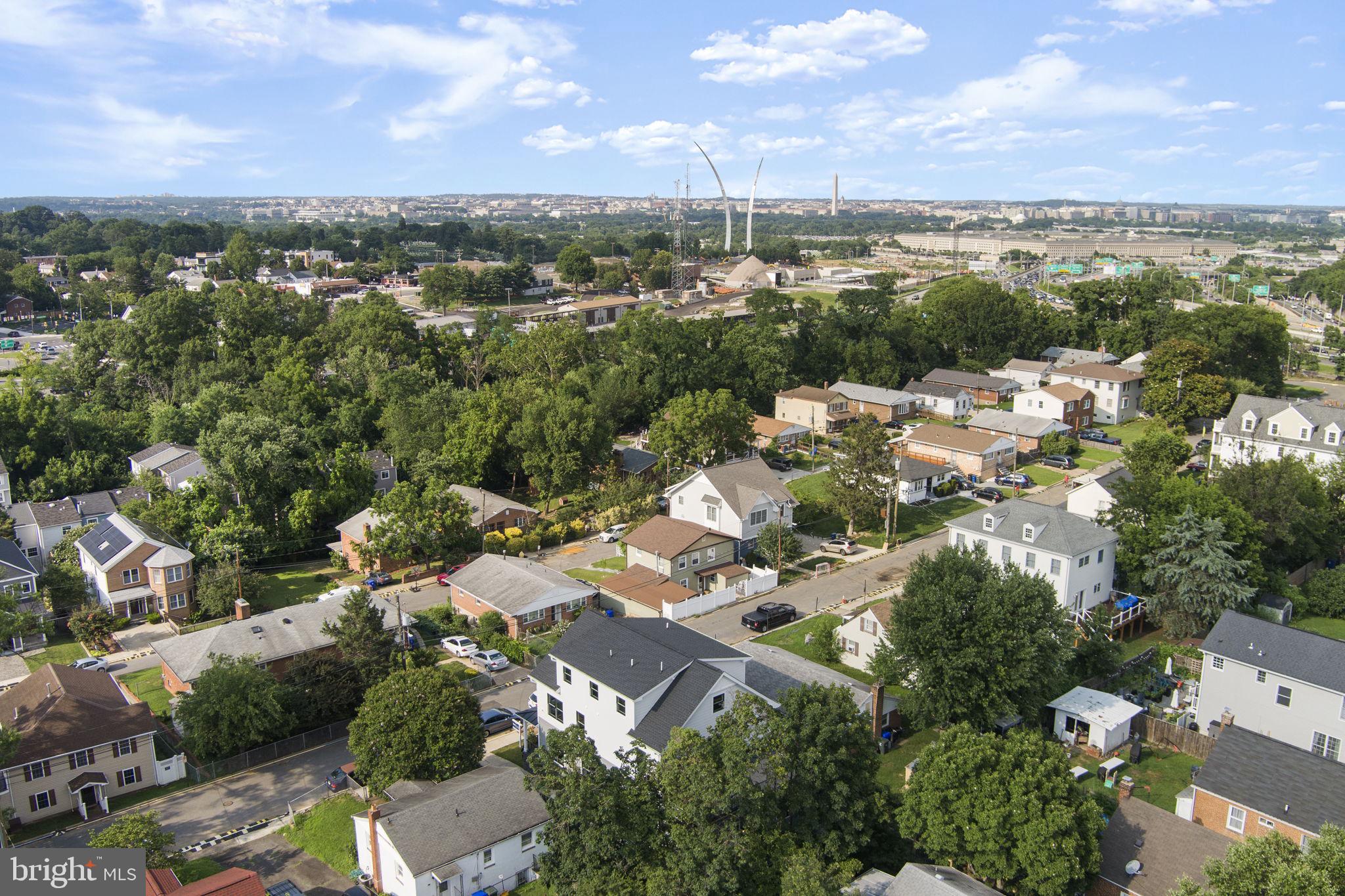 ARLINGTON VIEW - Residential