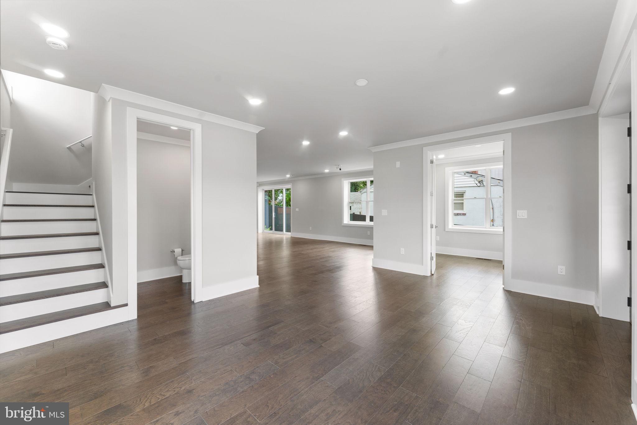 ARLINGTON VIEW - Residential