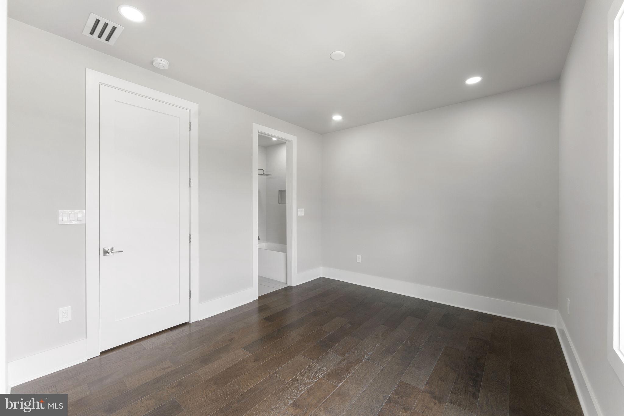 ARLINGTON VIEW - Residential