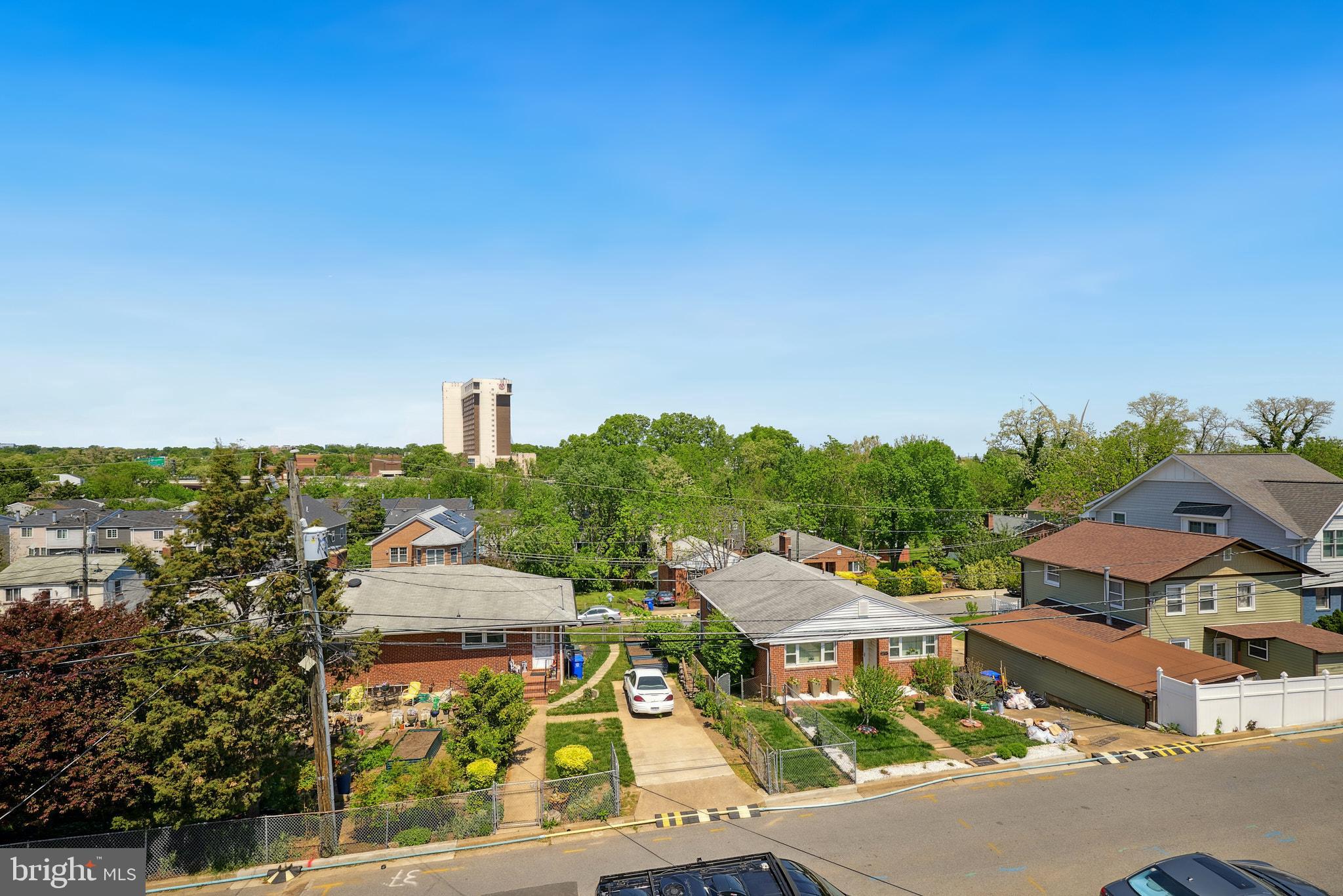 ARLINGTON VIEW - Residential