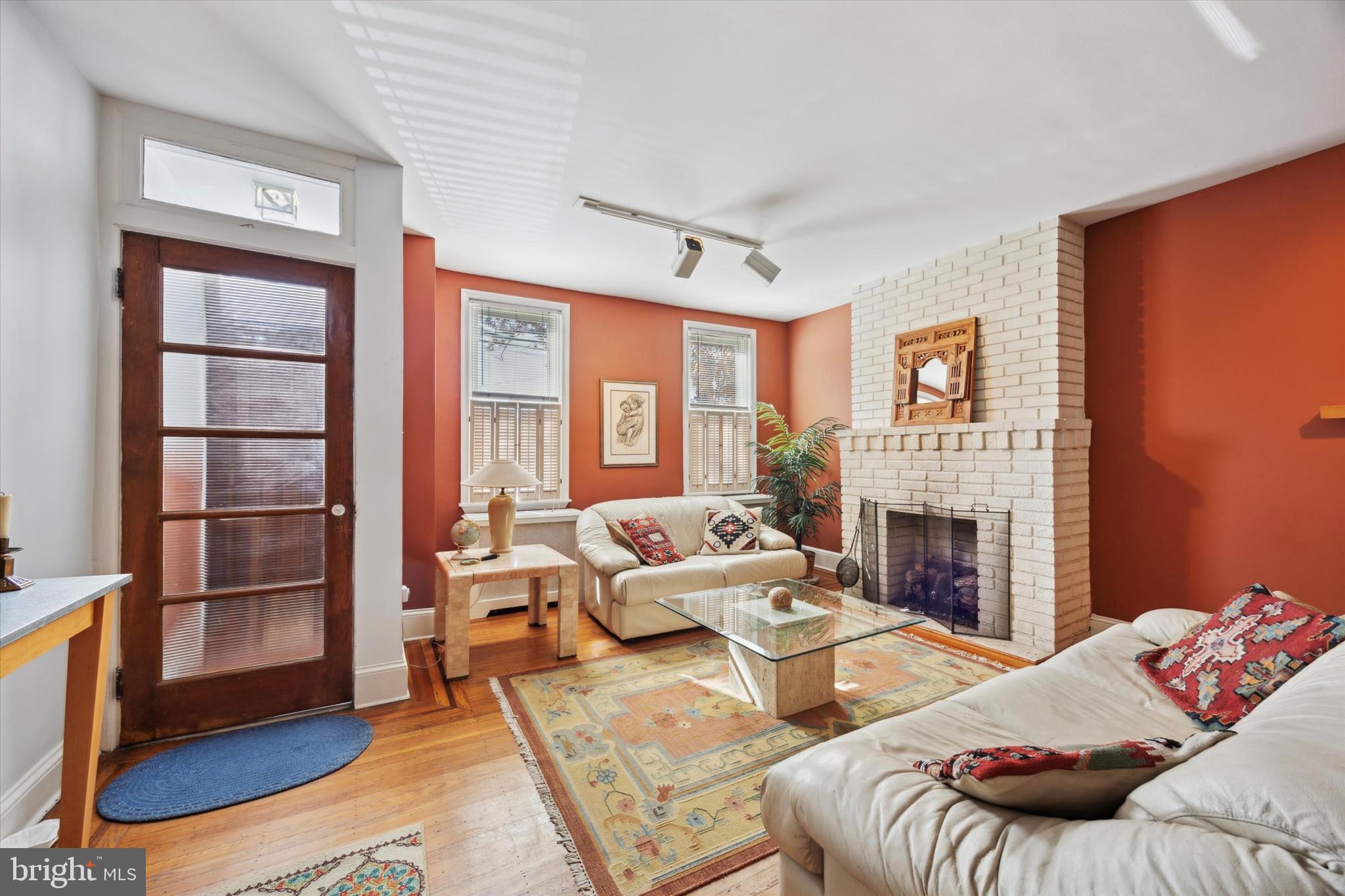 PASSYUNK SQUARE - Residential