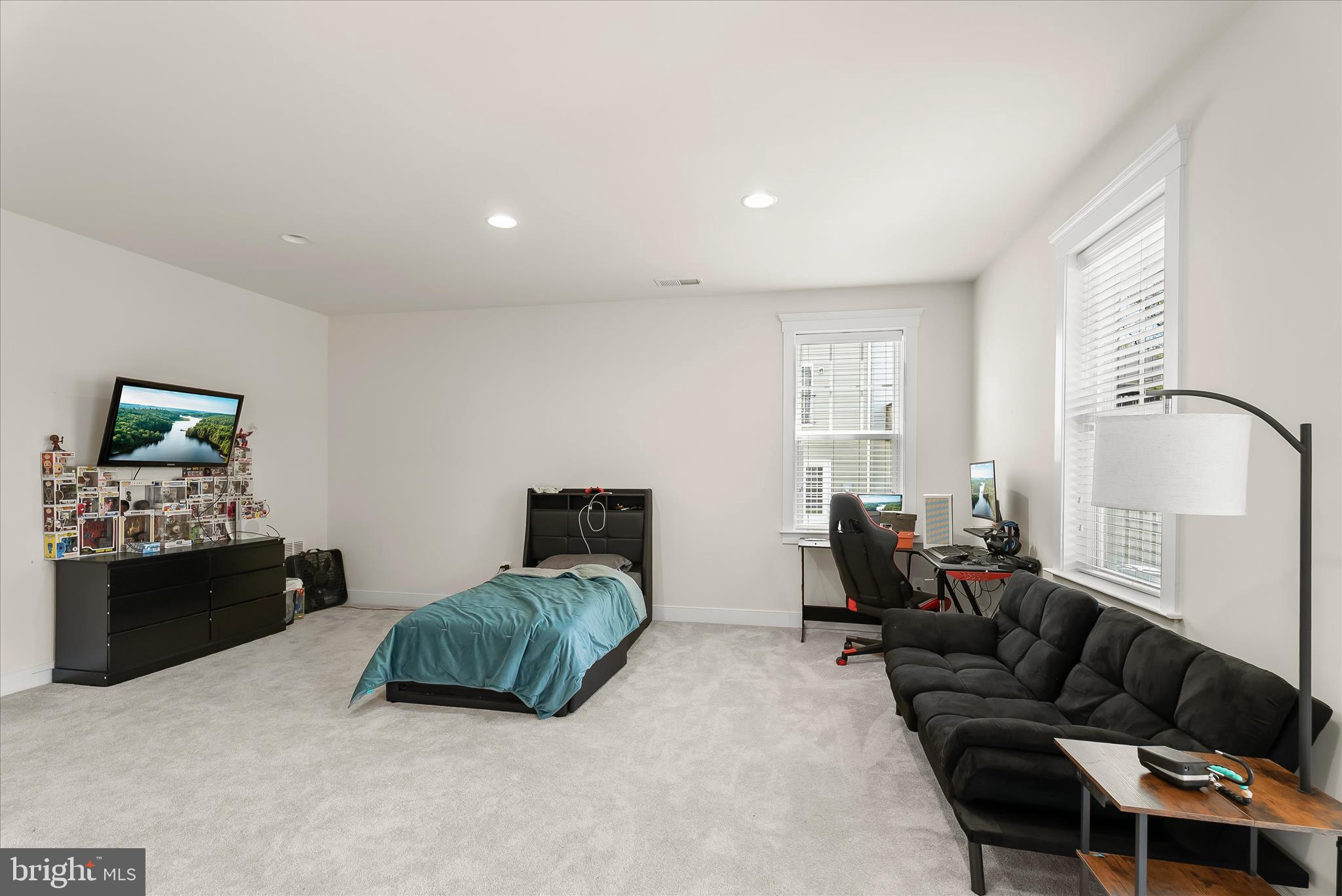 MAYFAIR - Residential