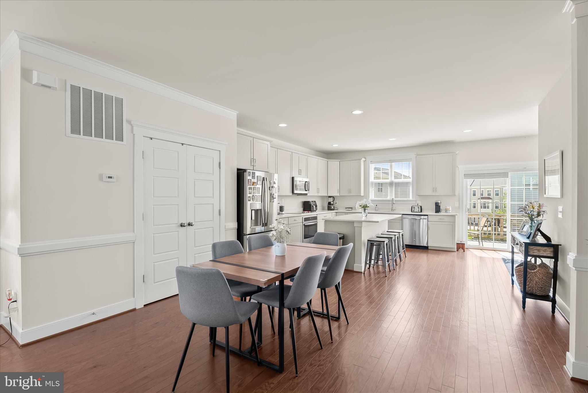 MAYFAIR - Residential