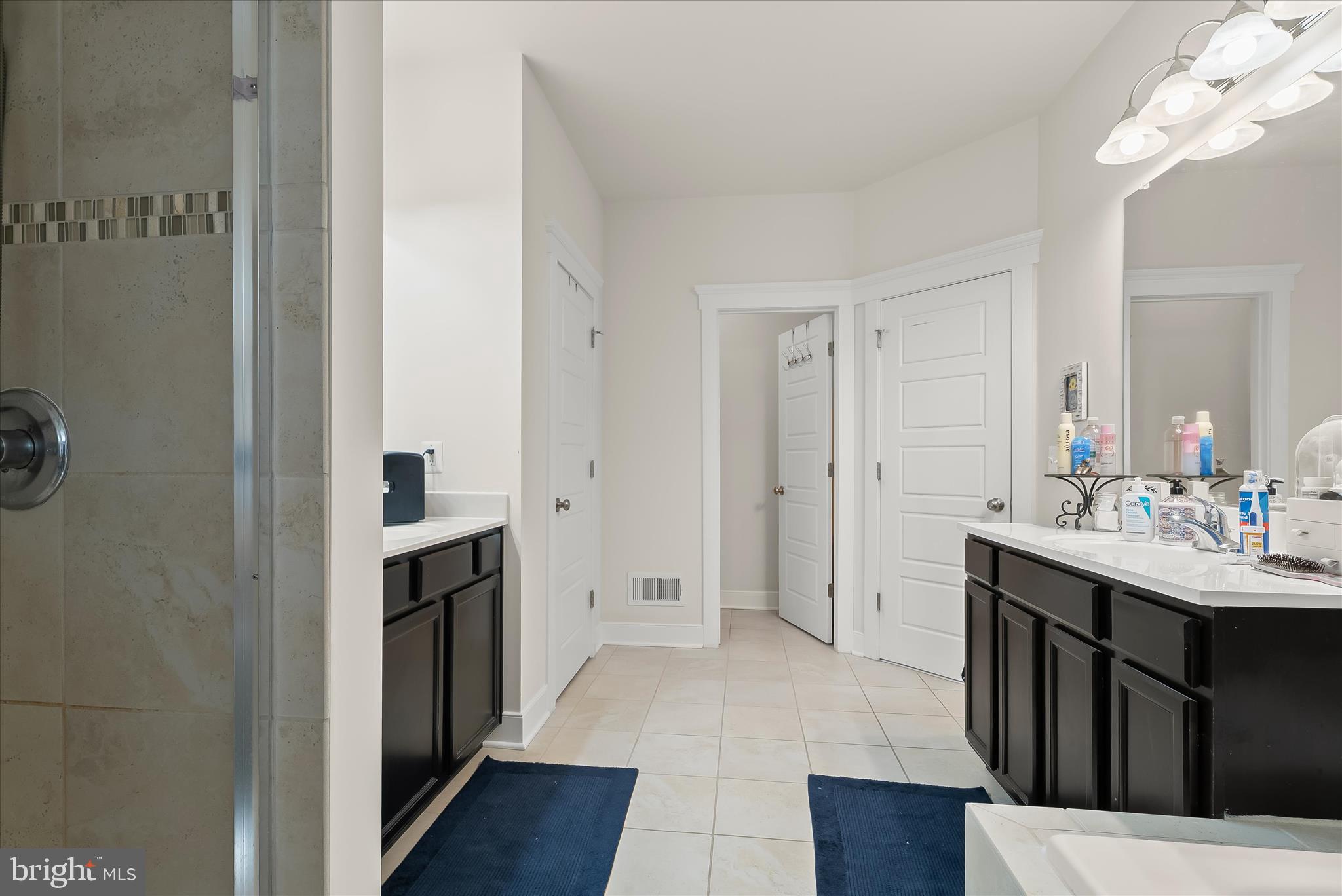 MAYFAIR - Residential