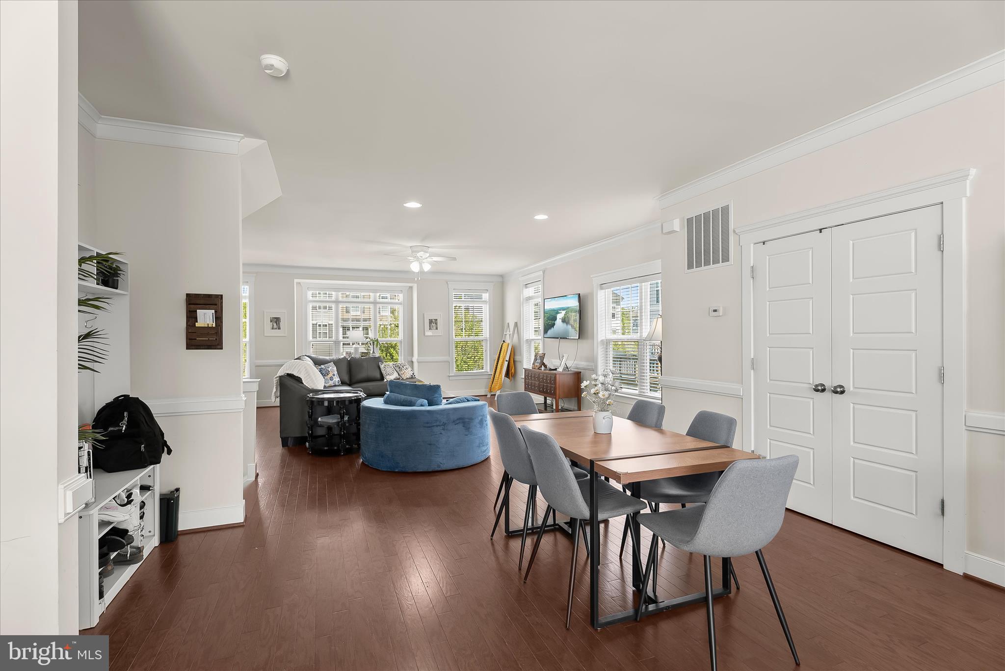 MAYFAIR - Residential