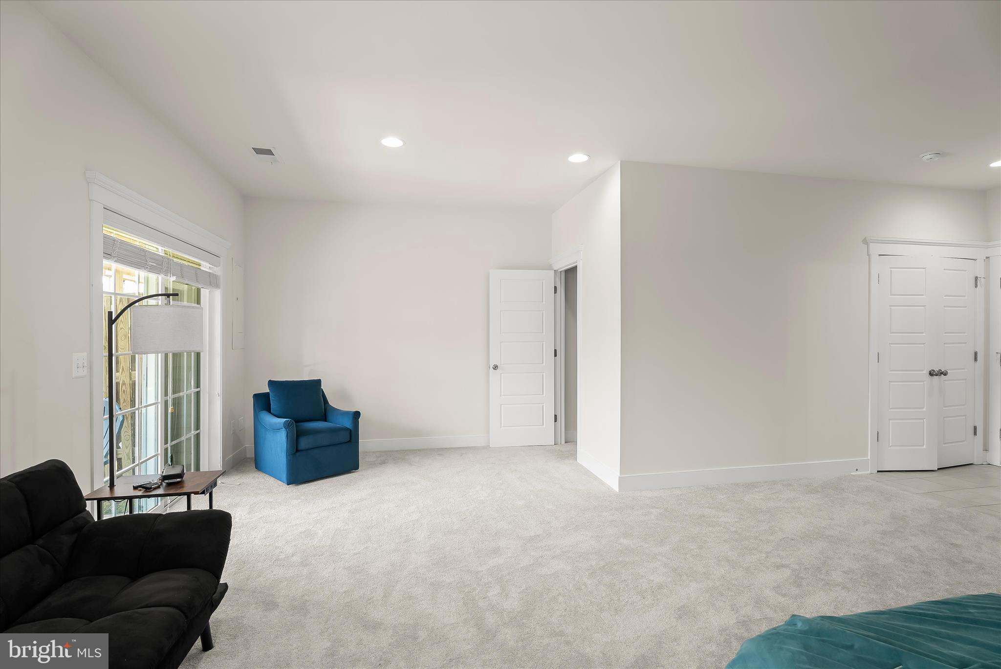 MAYFAIR - Residential