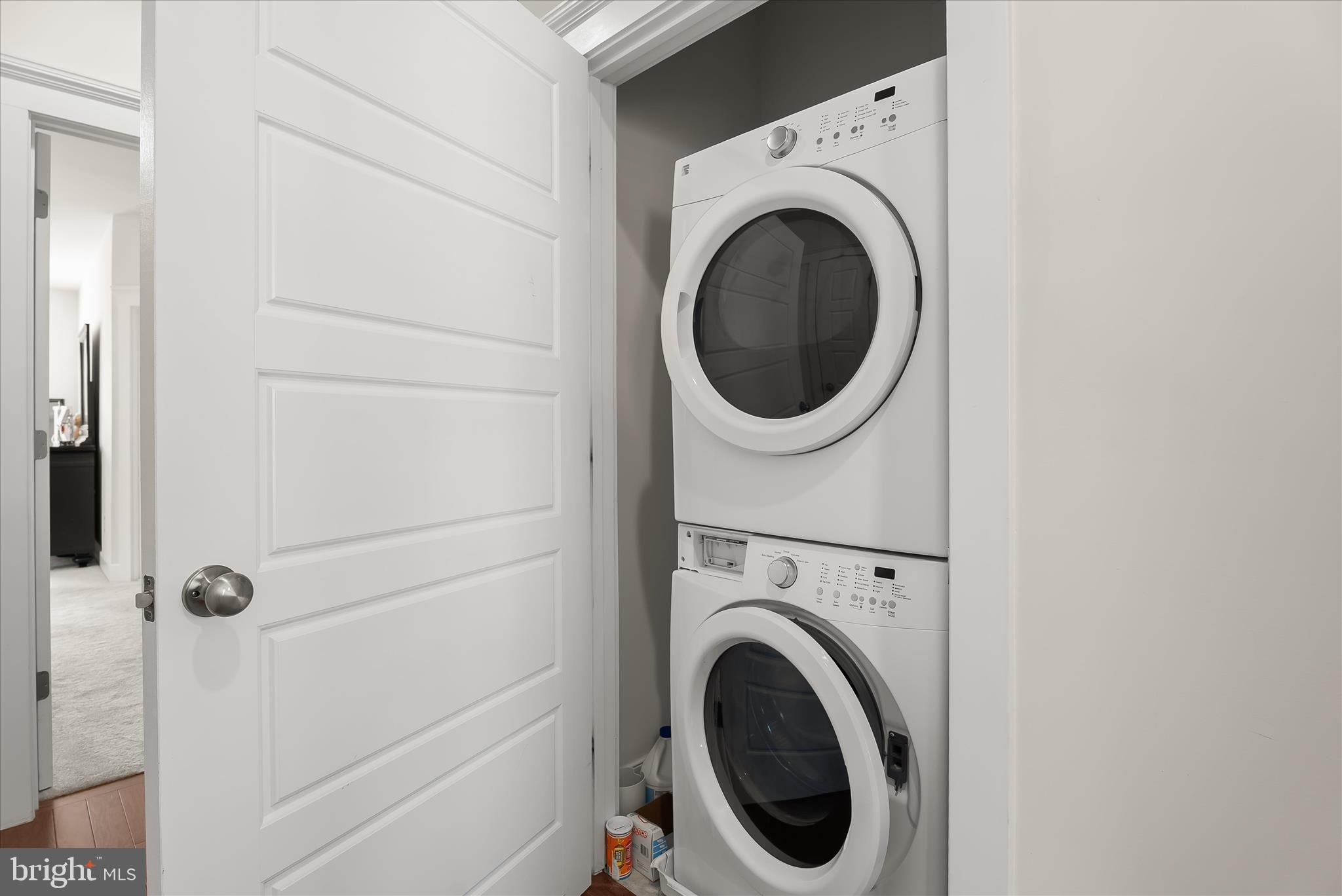 MAYFAIR - Residential