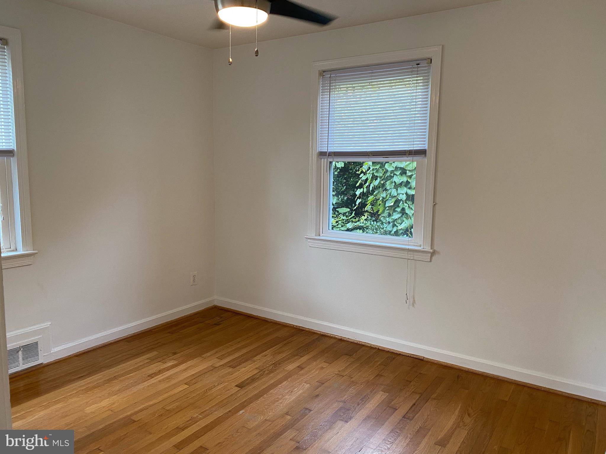 CLARENDON - Residential Lease