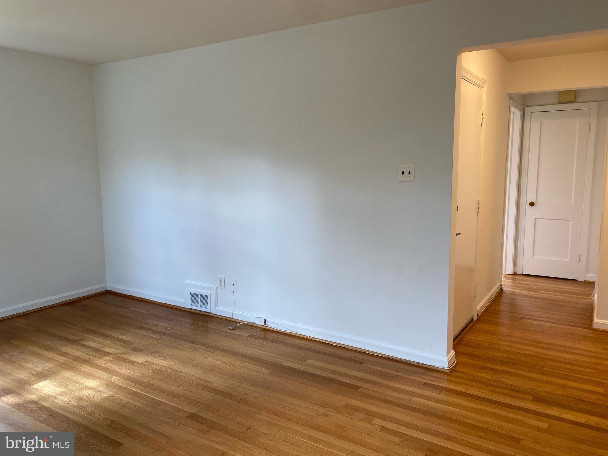 CLARENDON - Residential Lease