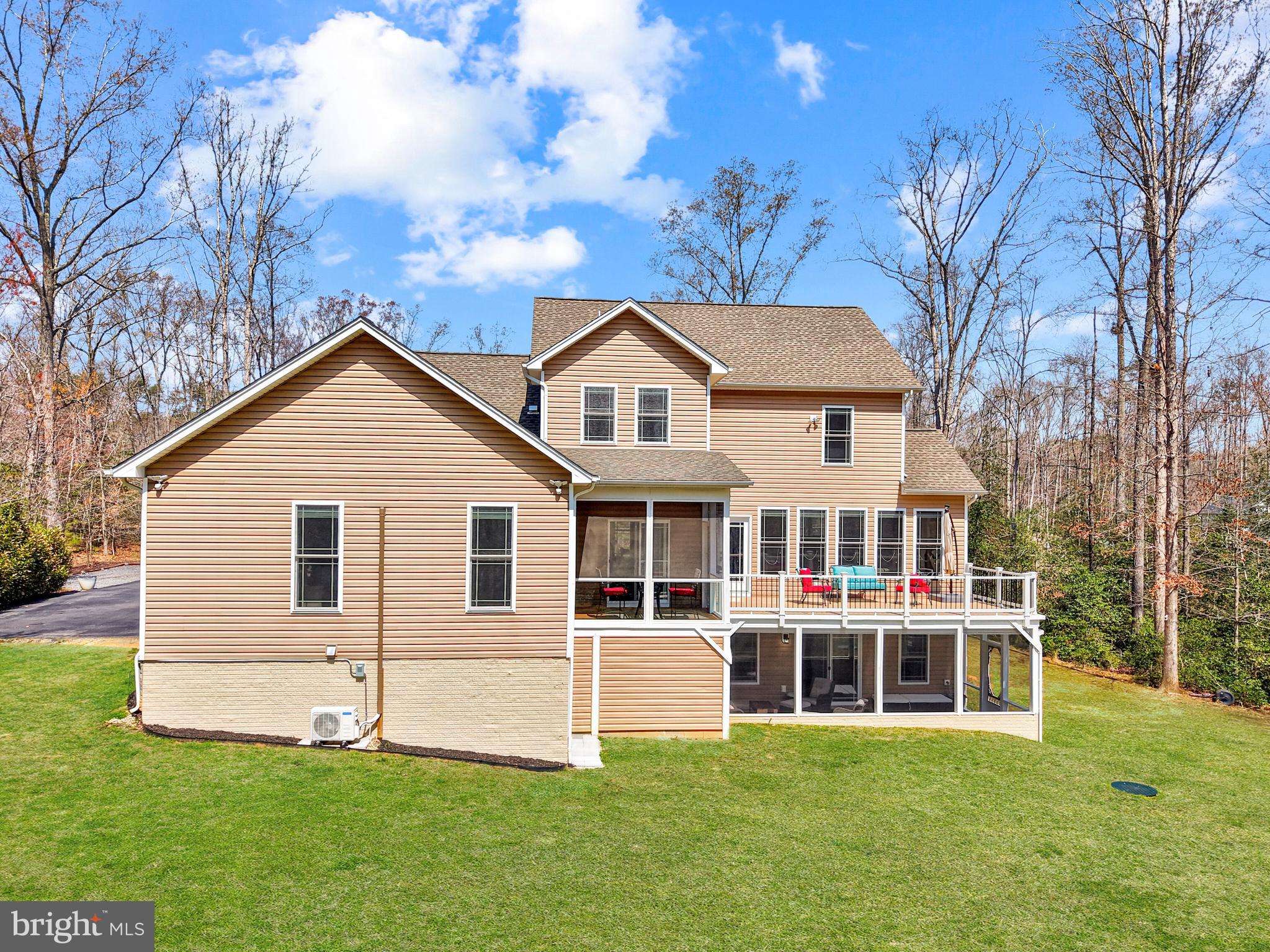 RIVER GLEN - Residential