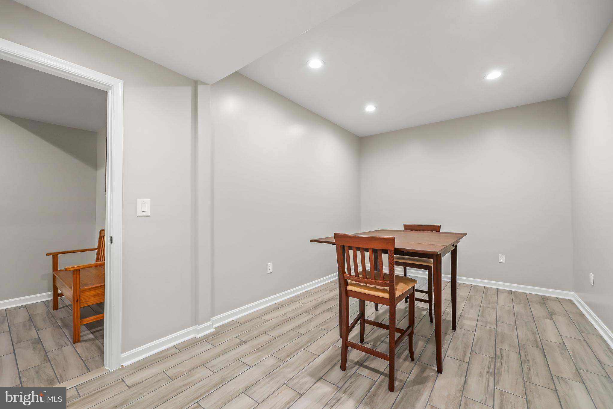 RIVER GLEN - Residential