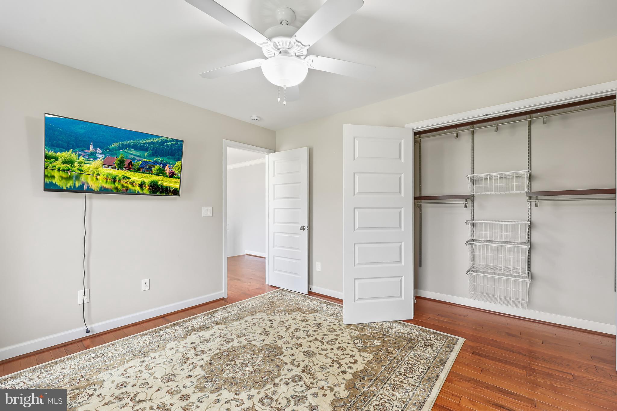 RIVER GLEN - Residential