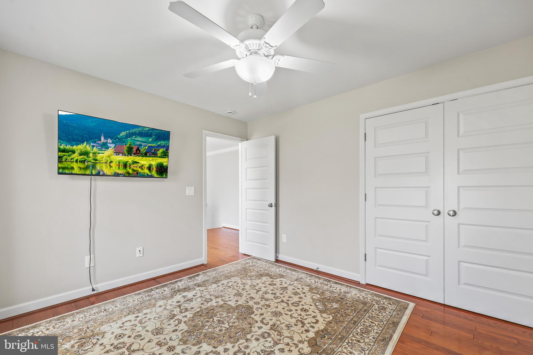 RIVER GLEN - Residential