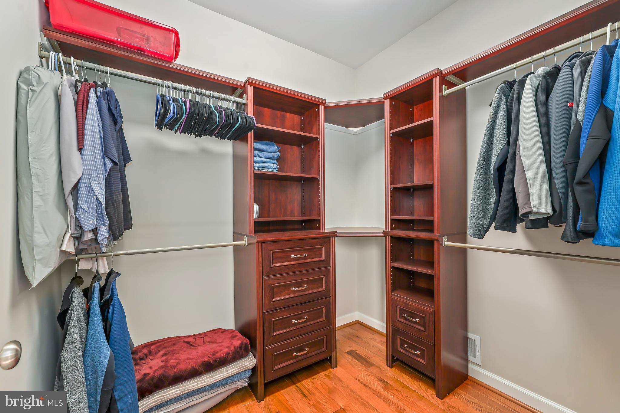 RIVER GLEN - Residential