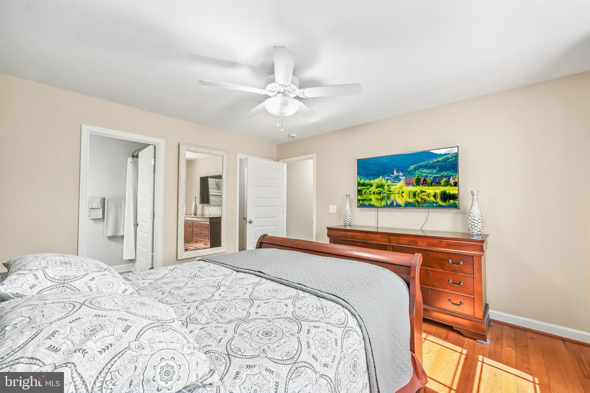 RIVER GLEN - Residential