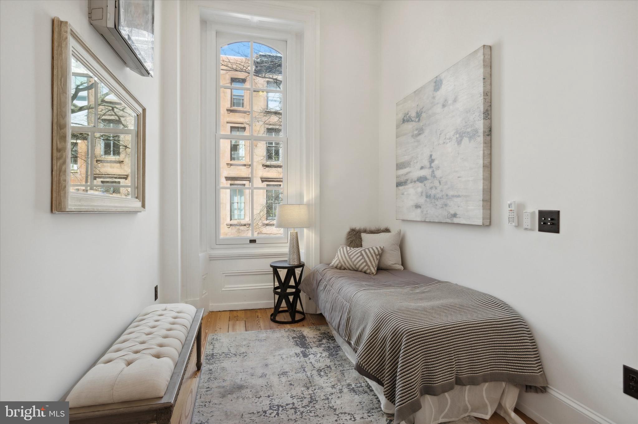 RITTENHOUSE SQUARE - Residential