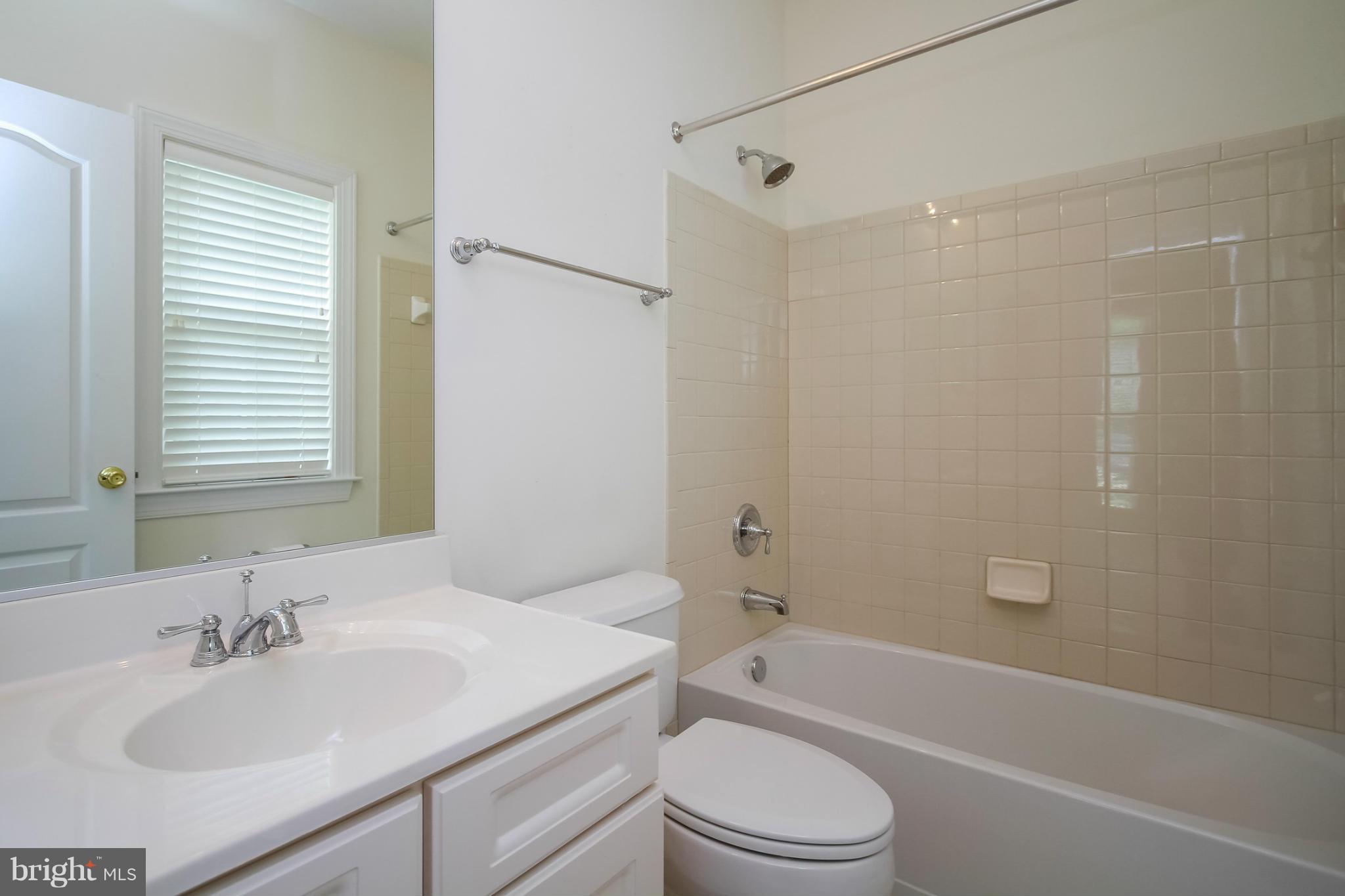 SOUTHDOWN SHORES - Residential