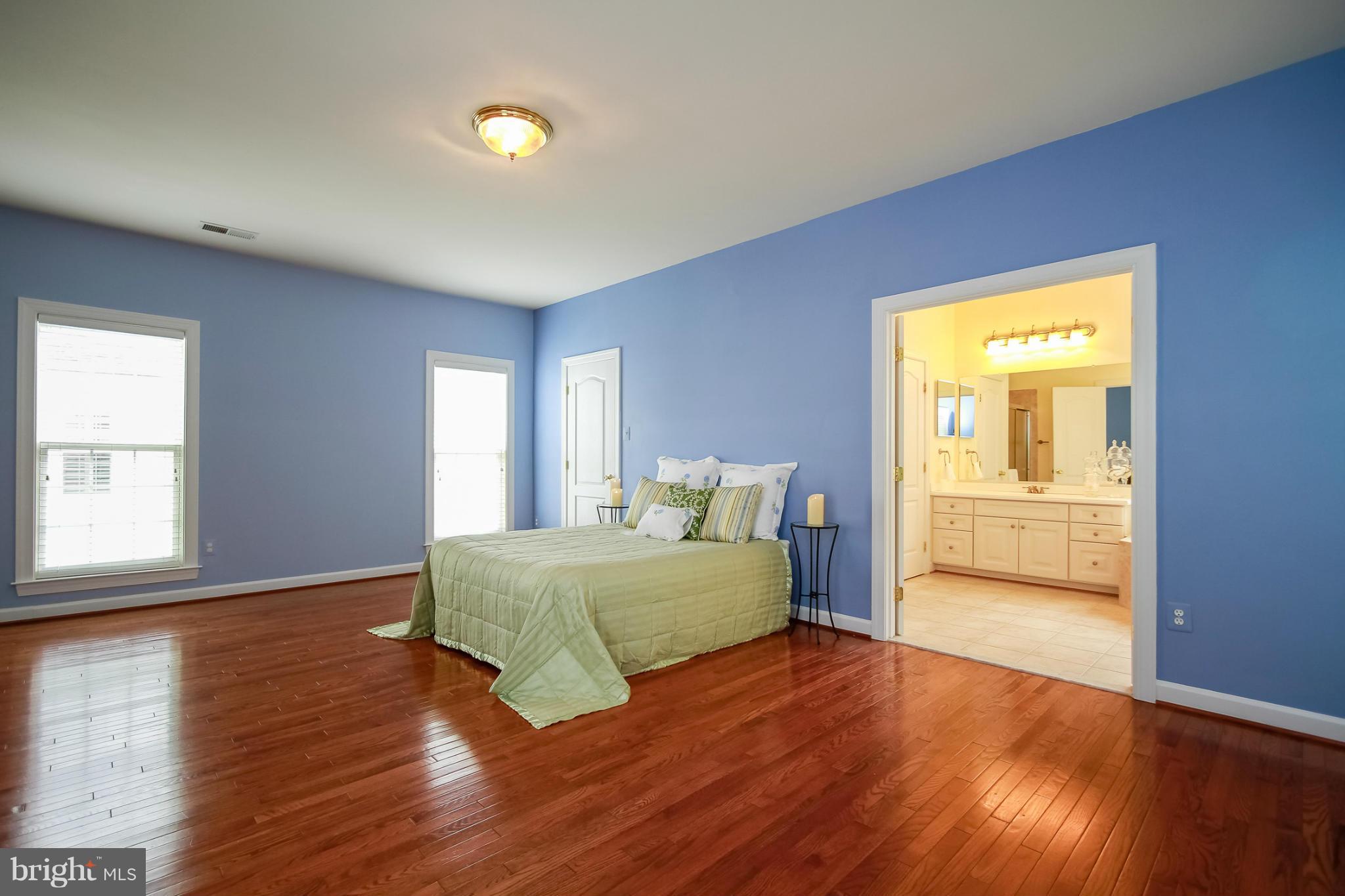 SOUTHDOWN SHORES - Residential