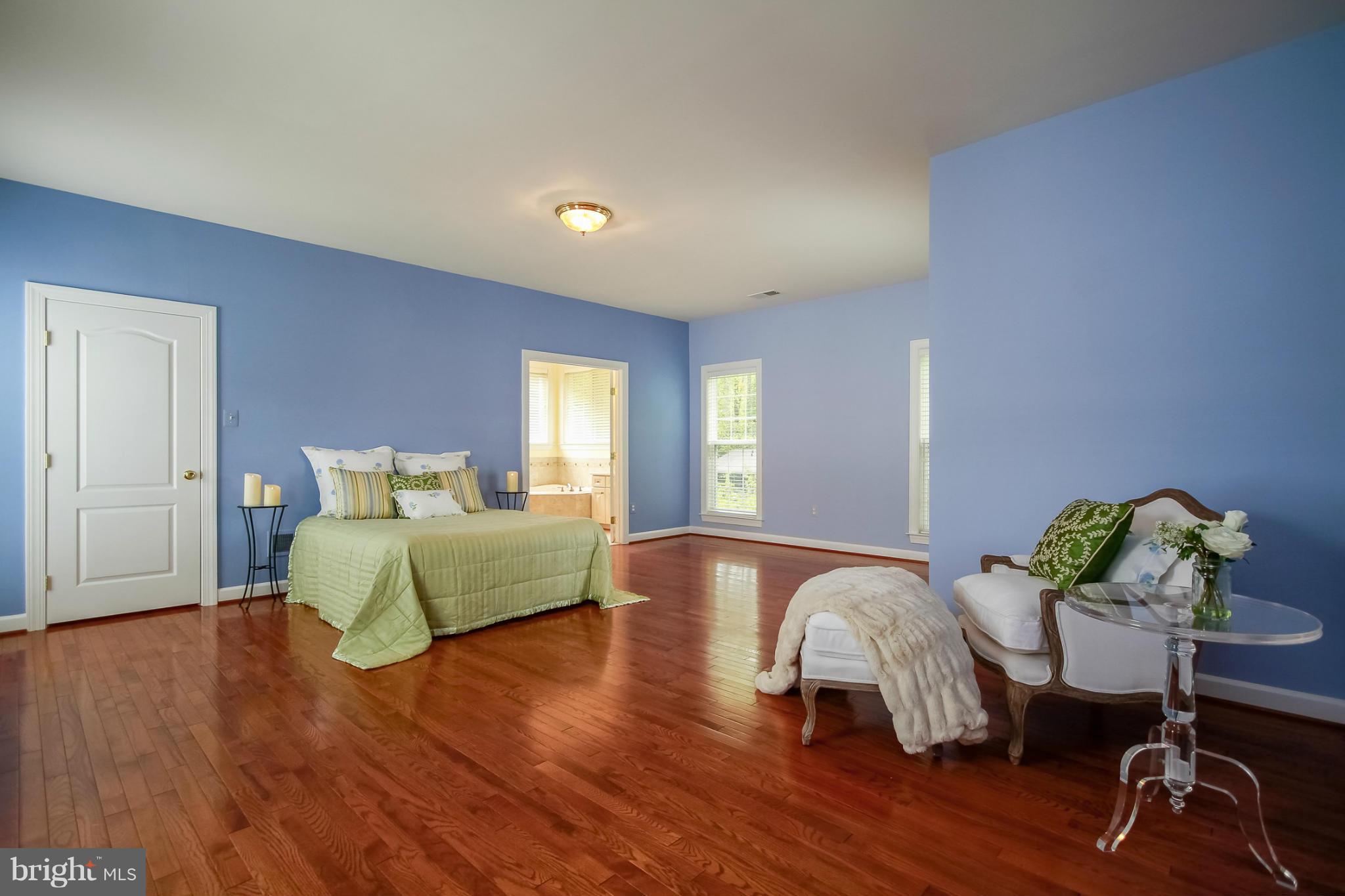 SOUTHDOWN SHORES - Residential