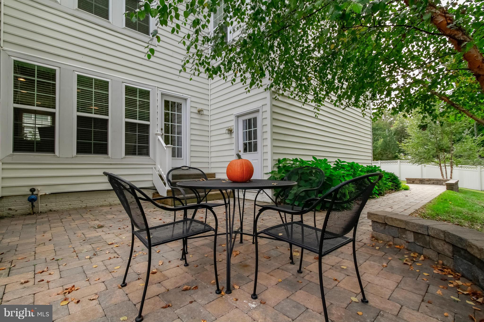 SOUTHDOWN SHORES - Residential