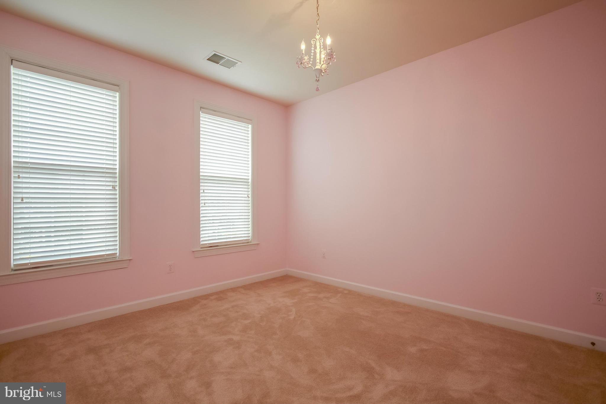 SOUTHDOWN SHORES - Residential