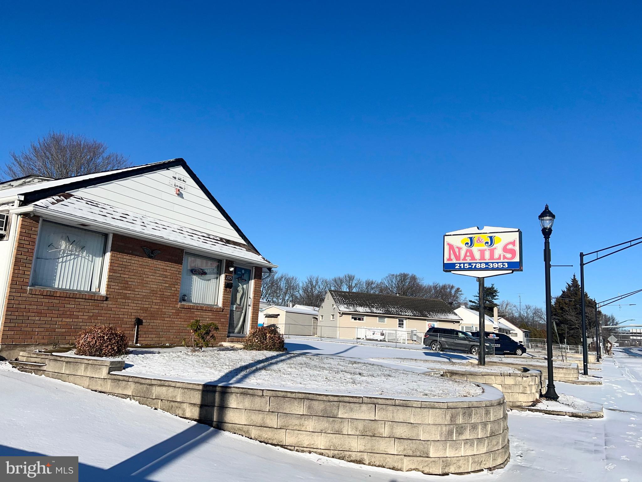 1315 VETERANS HIGHWAY