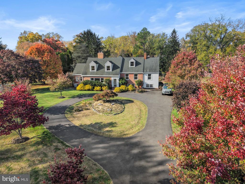 Photo of 15211 Baughman Drive, SILVER SPRING, MD 20906 (MLS # MDMC2205384)