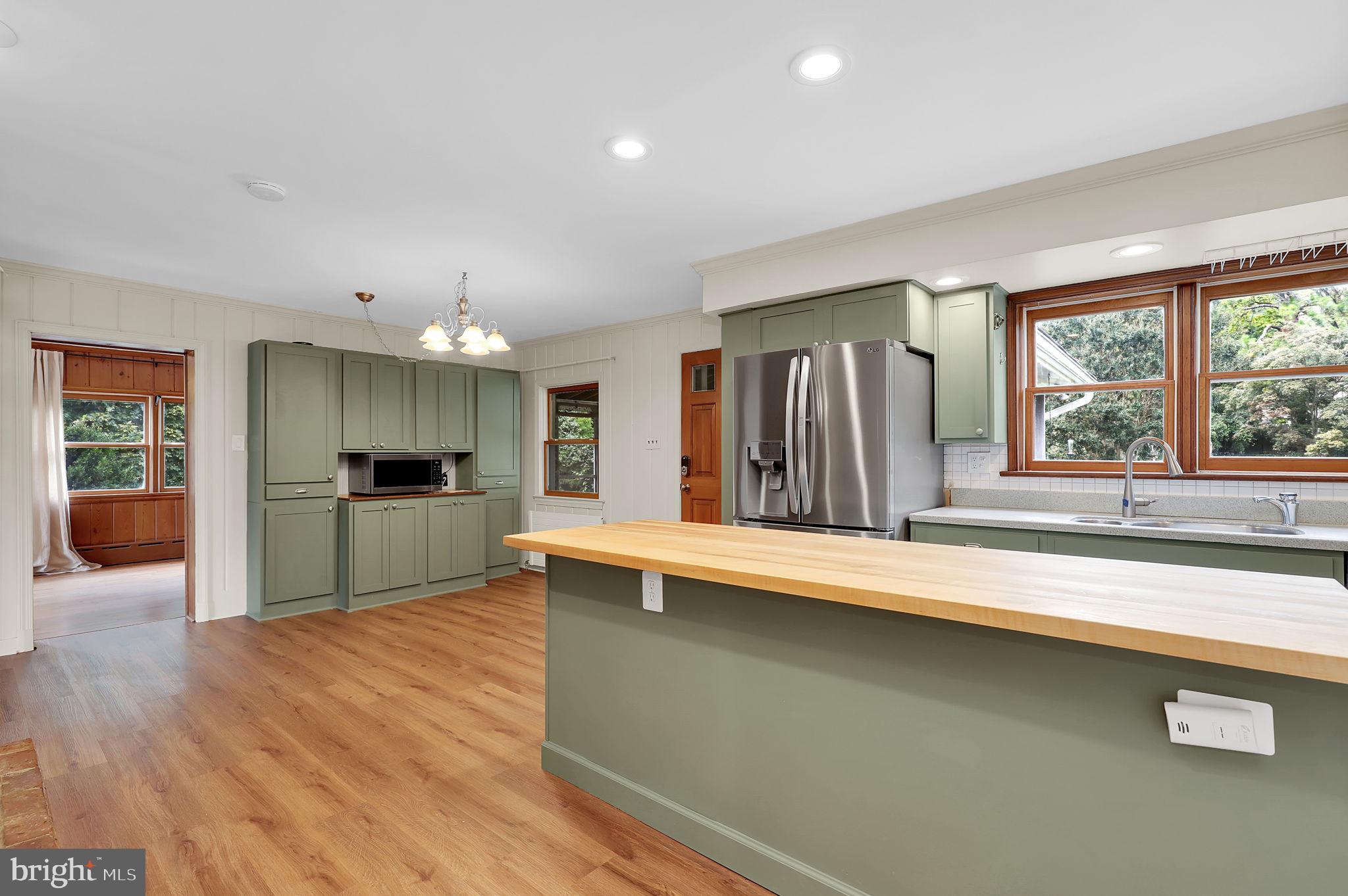 15211 BAUGHMAN DRIVE