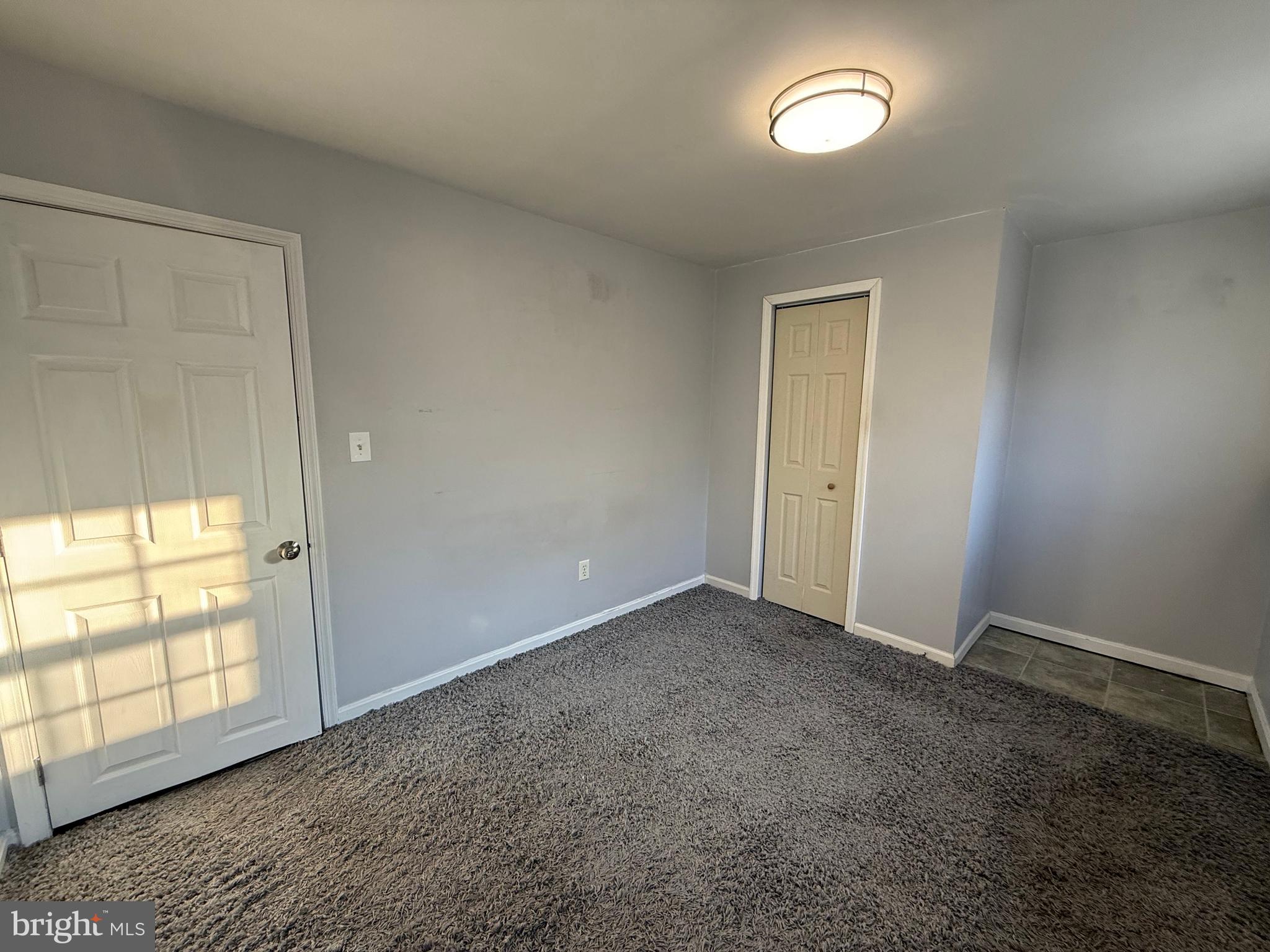 SURRY WOODS - Residential Lease