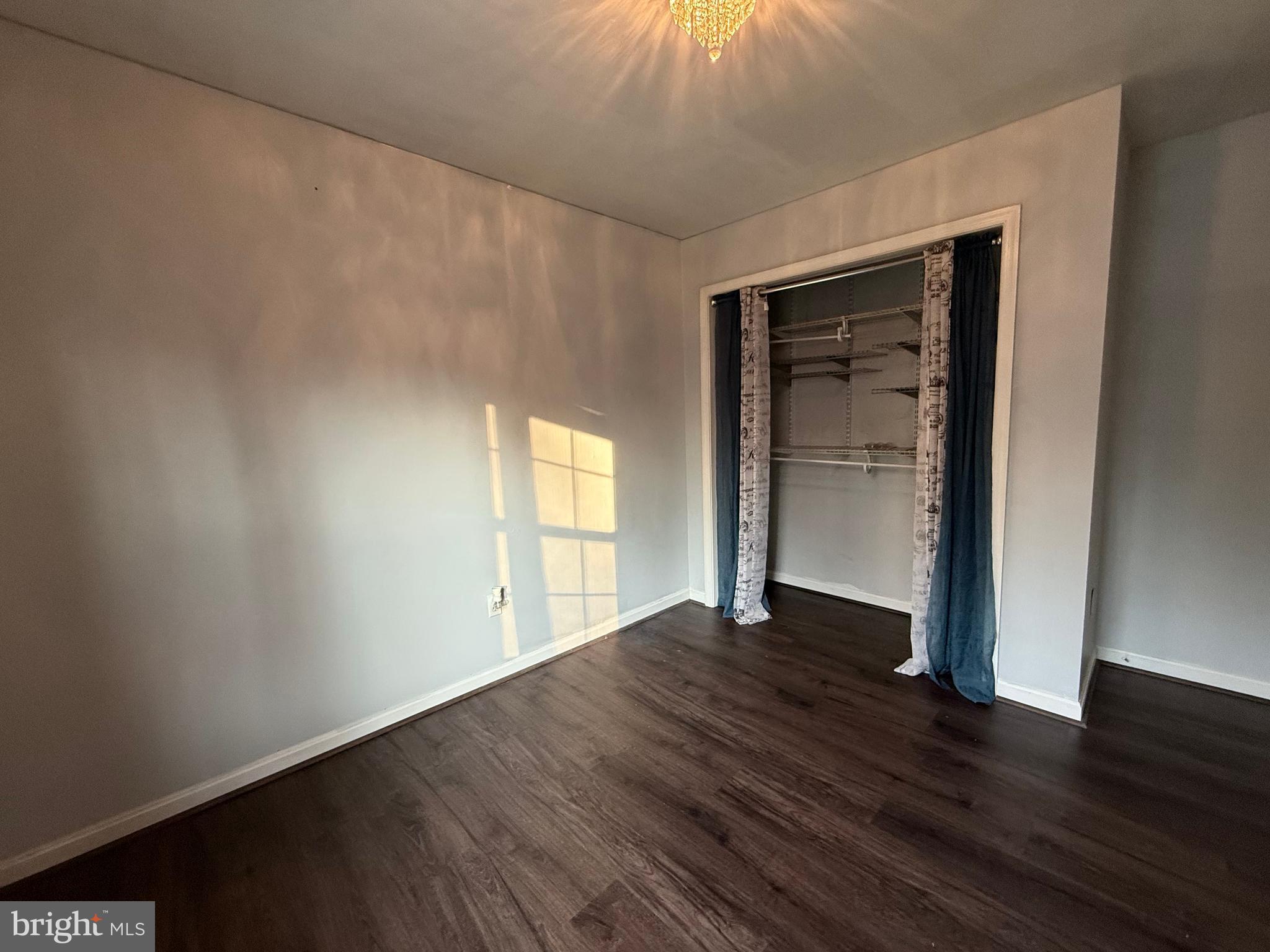 SURRY WOODS - Residential Lease