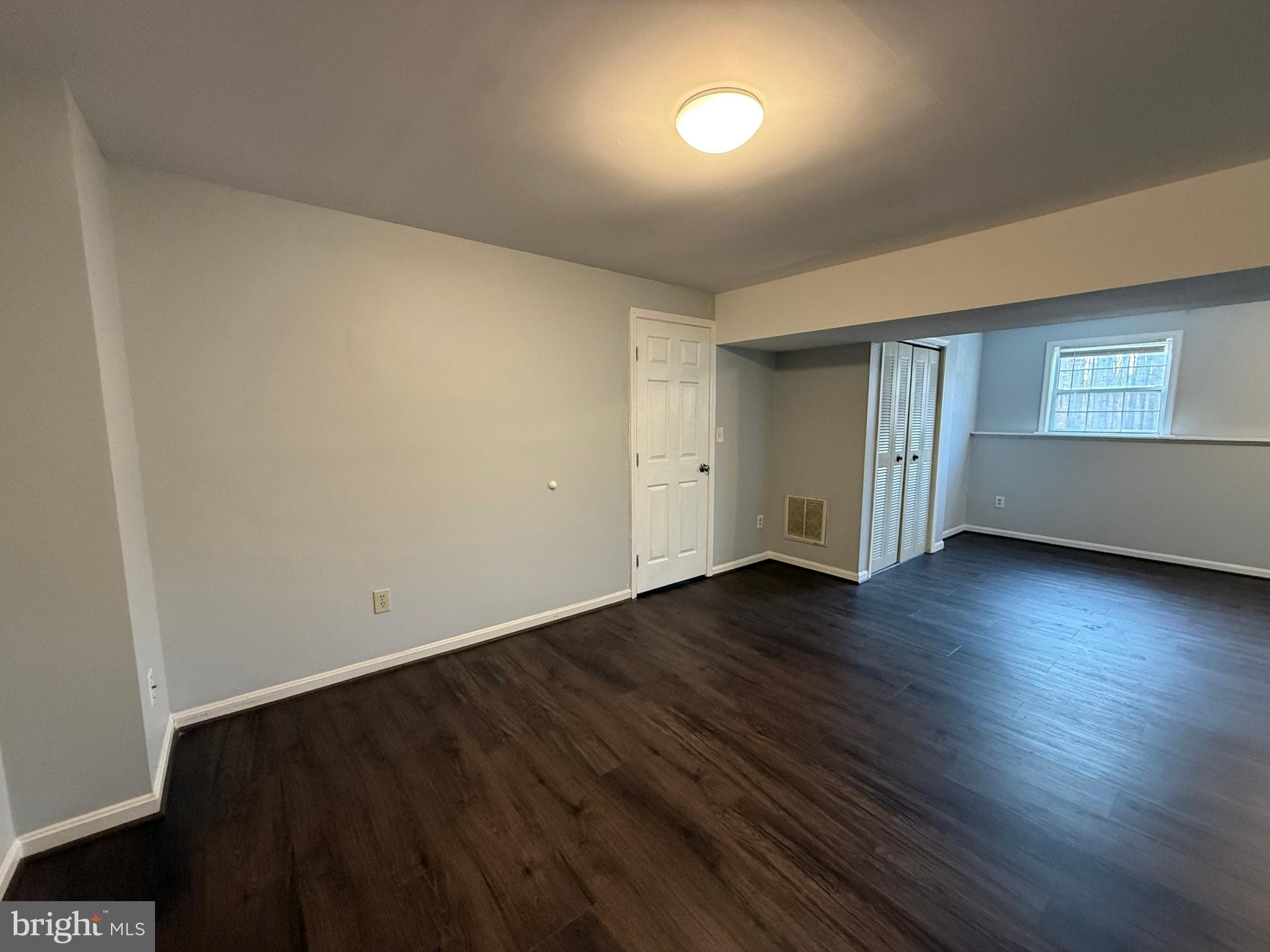 SURRY WOODS - Residential Lease