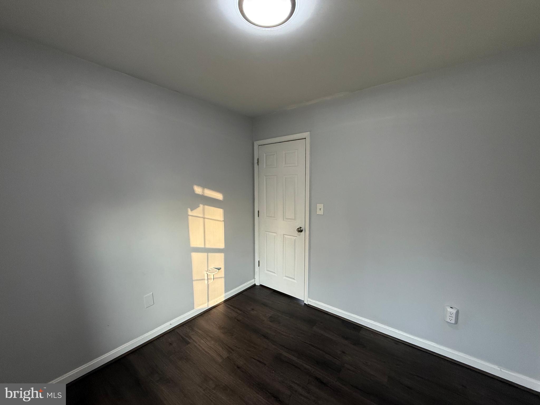 SURRY WOODS - Residential Lease