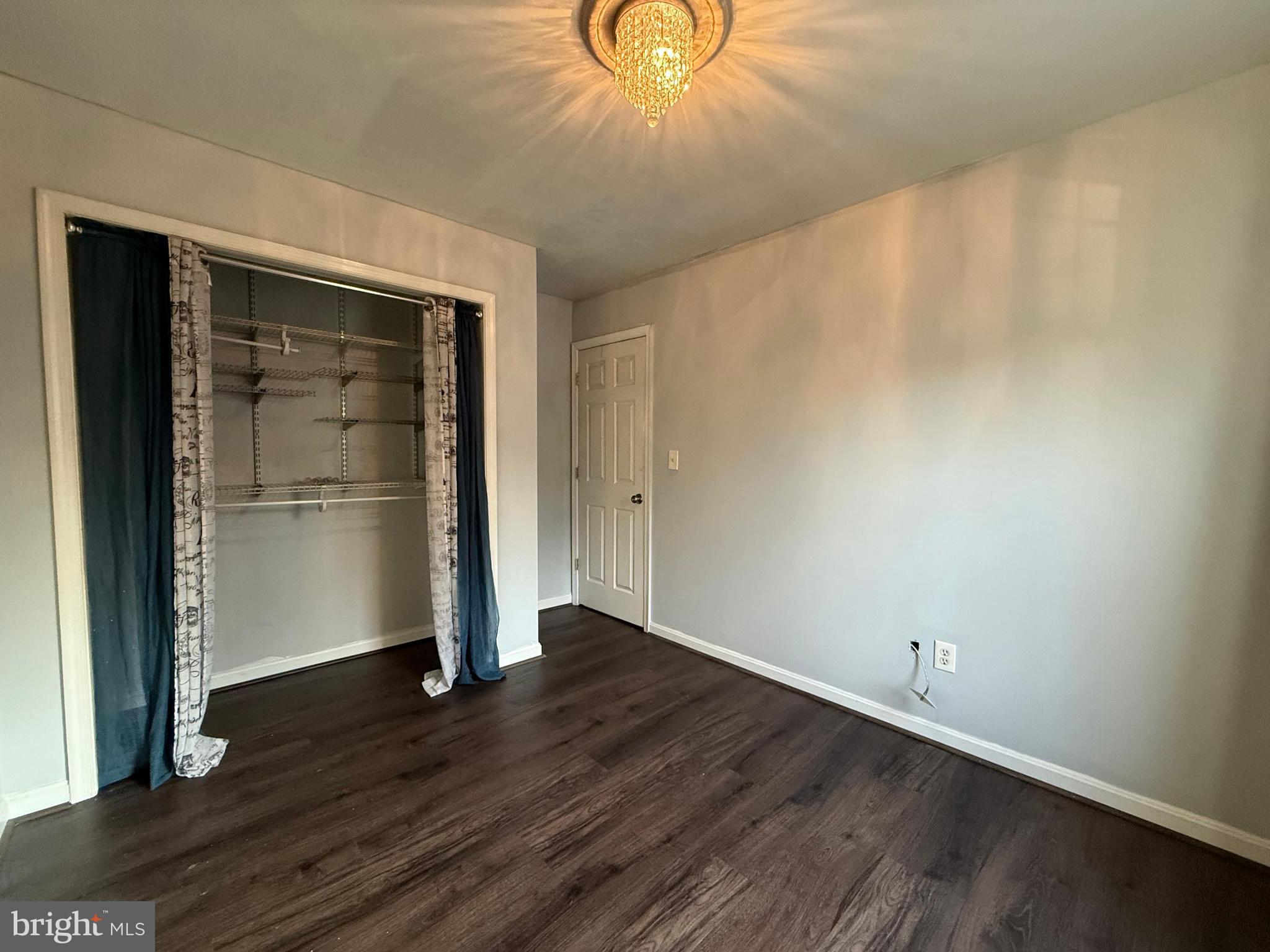 SURRY WOODS - Residential Lease