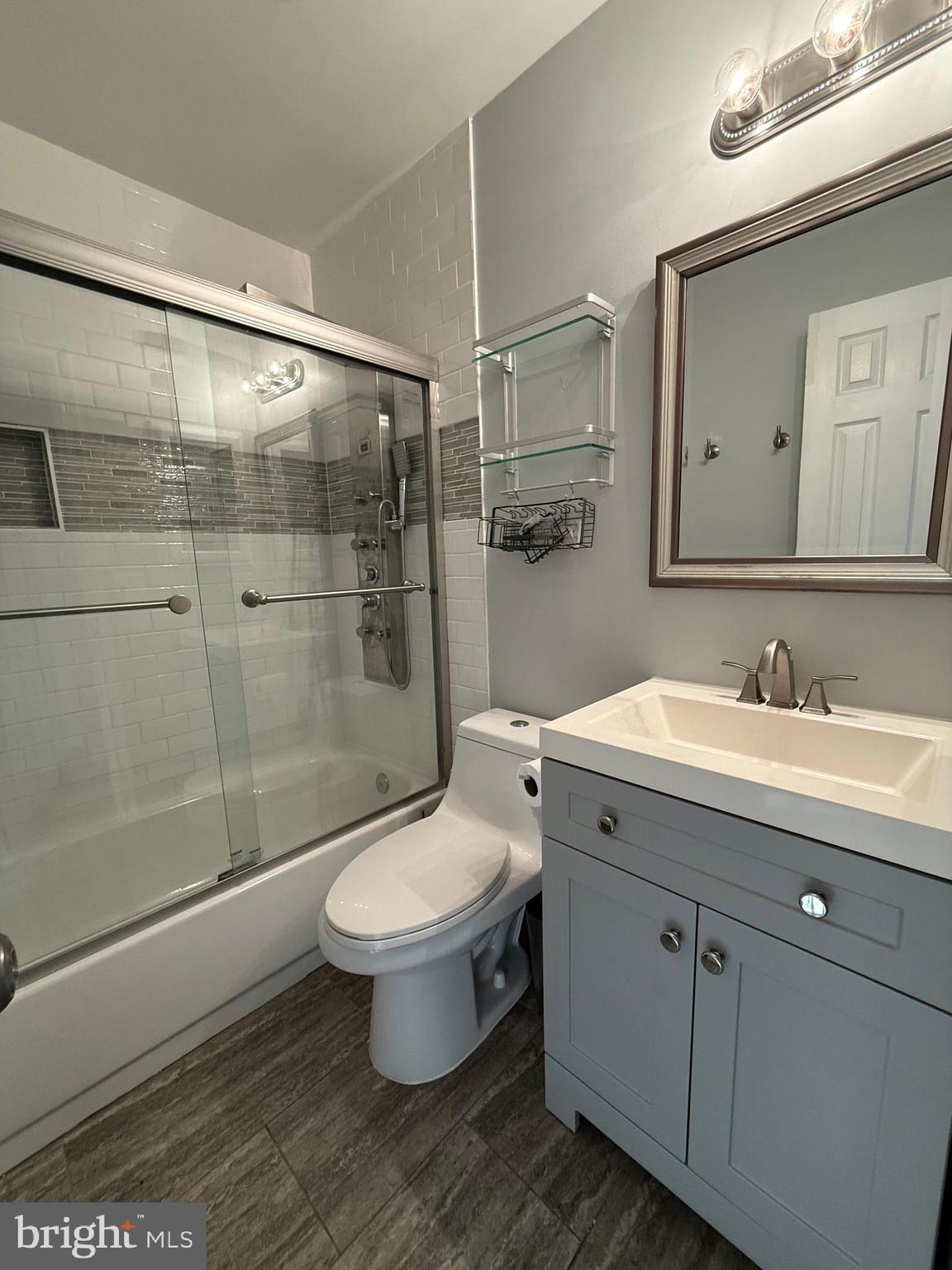 SURRY WOODS - Residential Lease