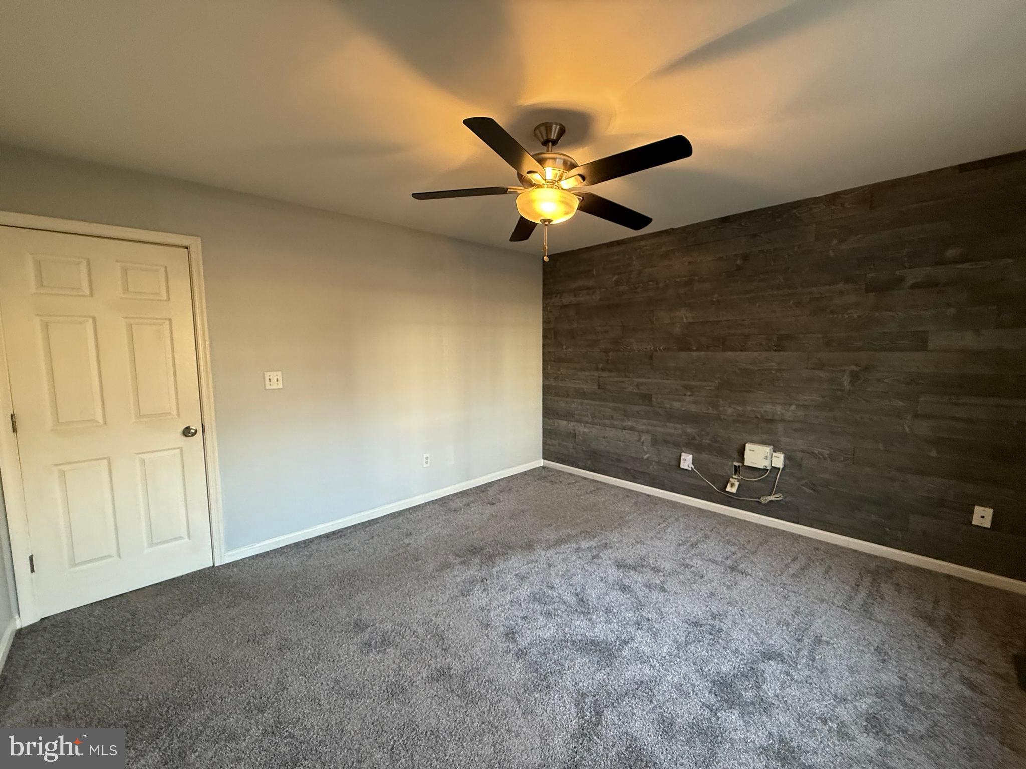 SURRY WOODS - Residential Lease