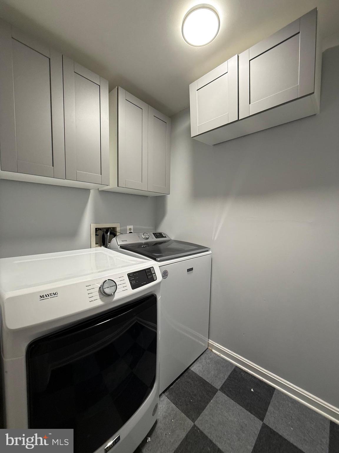 SURRY WOODS - Residential Lease