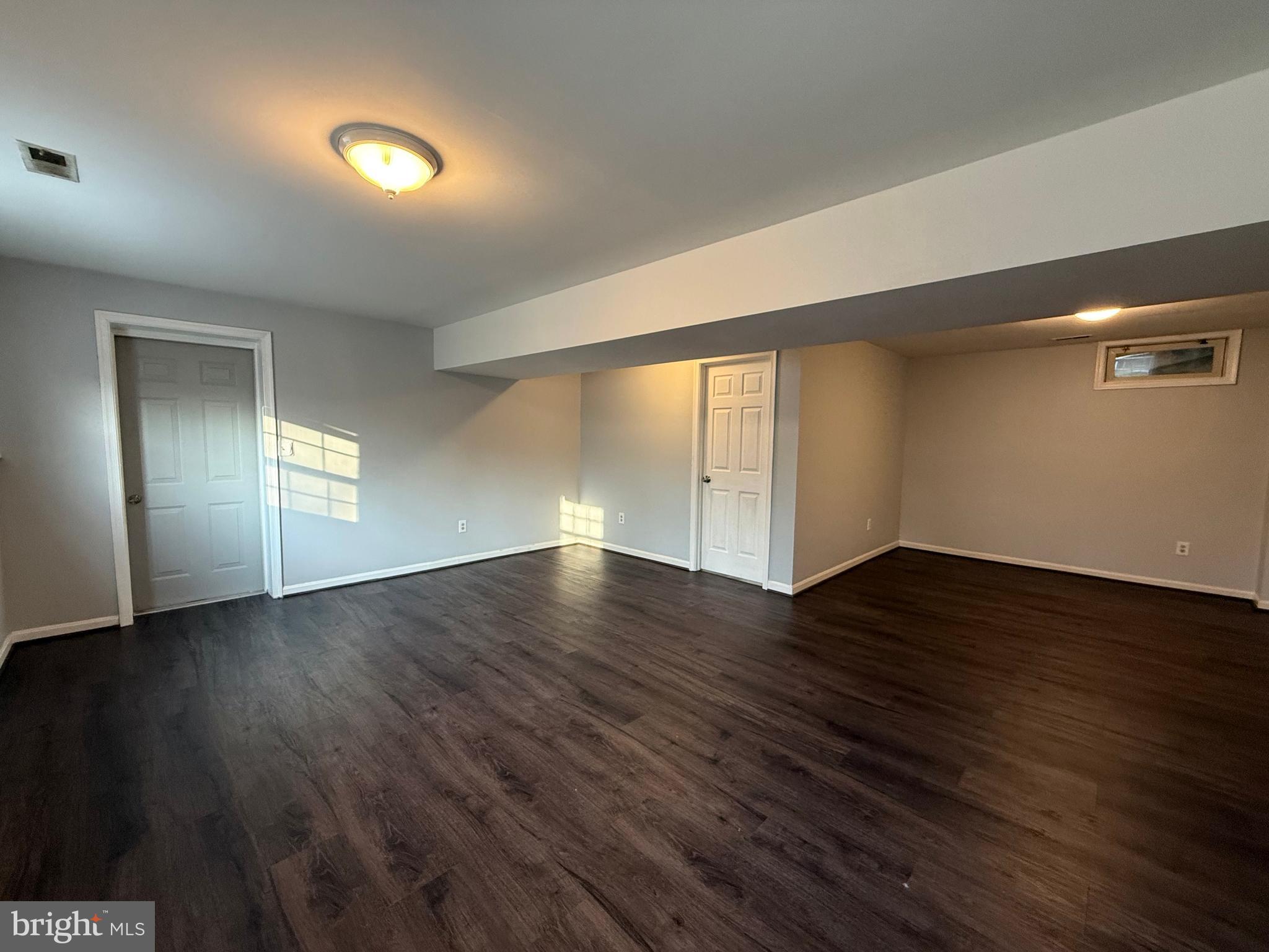 SURRY WOODS - Residential Lease