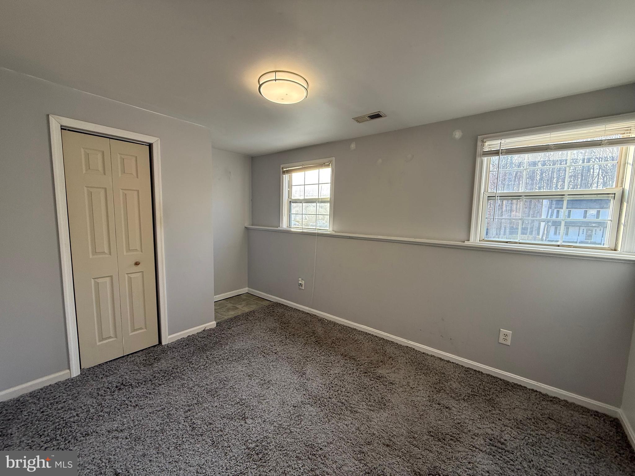 SURRY WOODS - Residential Lease