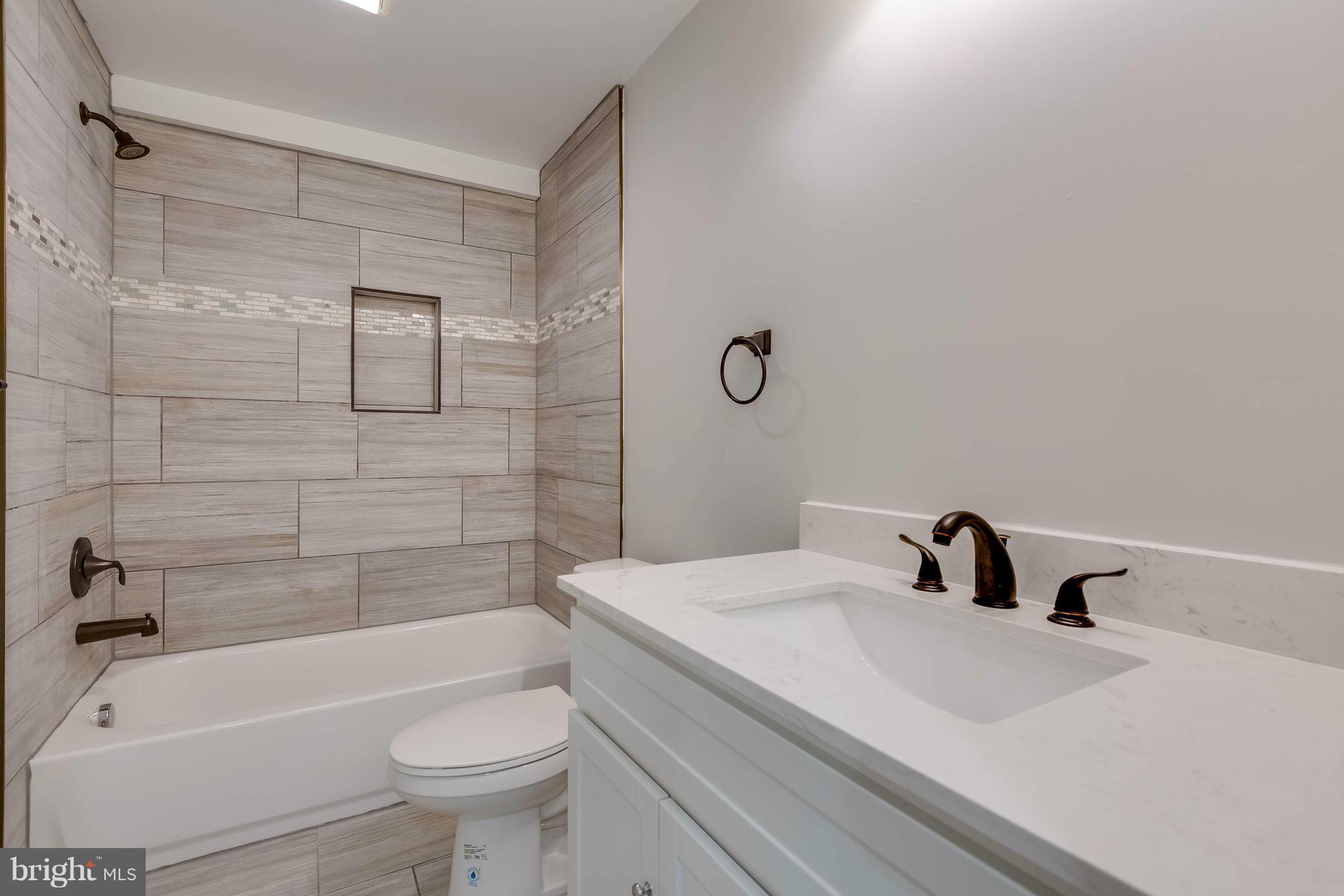 BARNESVILLE OUTSIDE - Residential