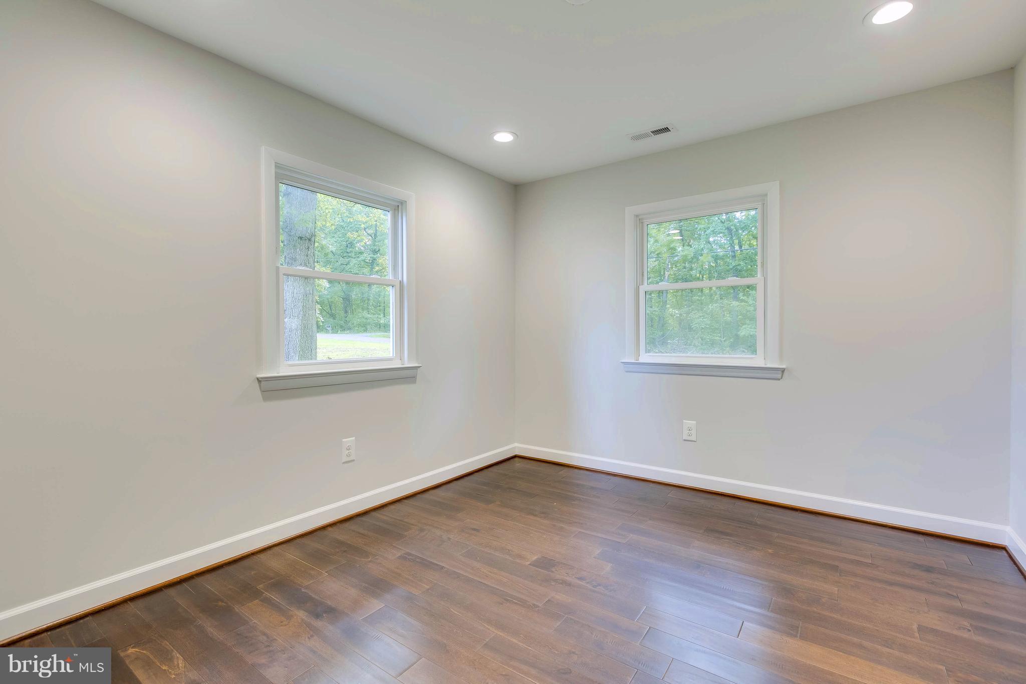 BARNESVILLE OUTSIDE - Residential