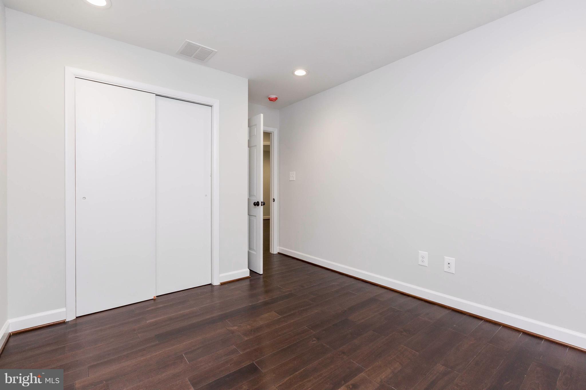 BARNESVILLE OUTSIDE - Residential