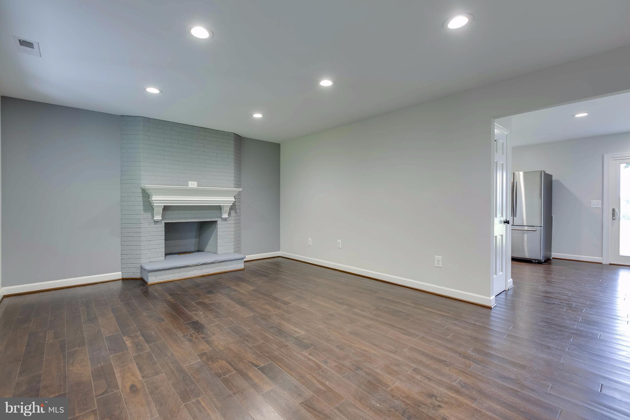 BARNESVILLE OUTSIDE - Residential