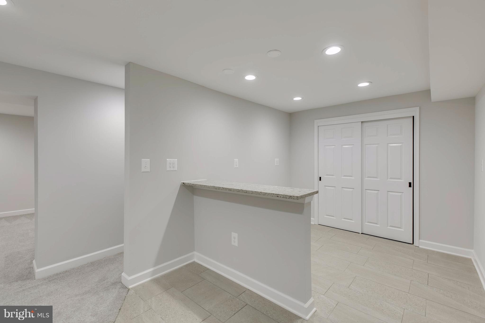 BARNESVILLE OUTSIDE - Residential