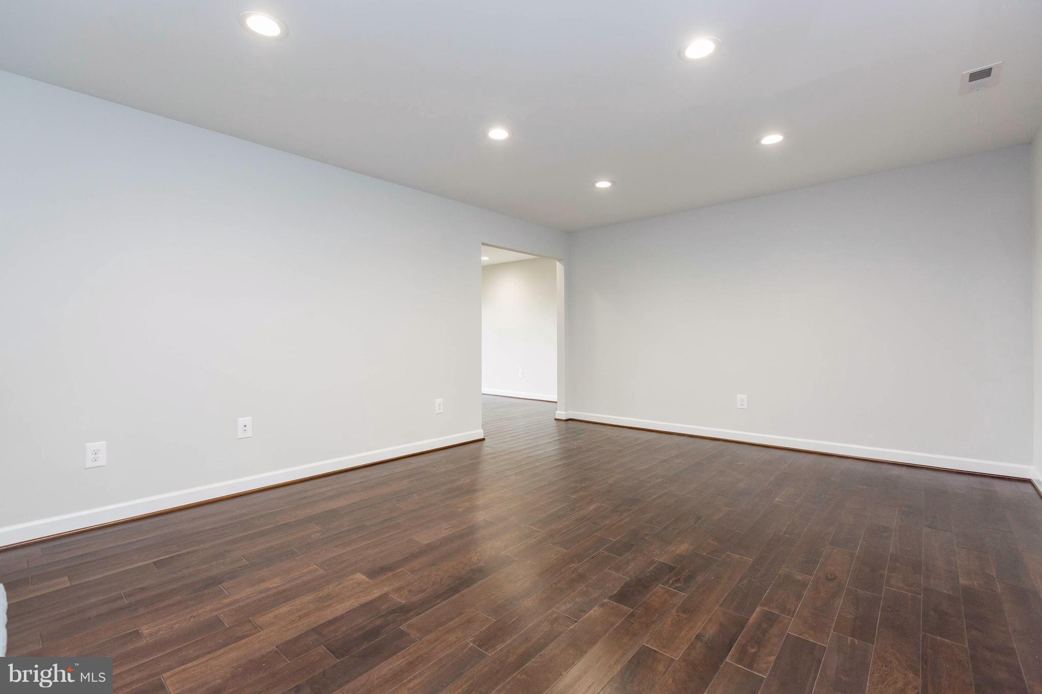 BARNESVILLE OUTSIDE - Residential