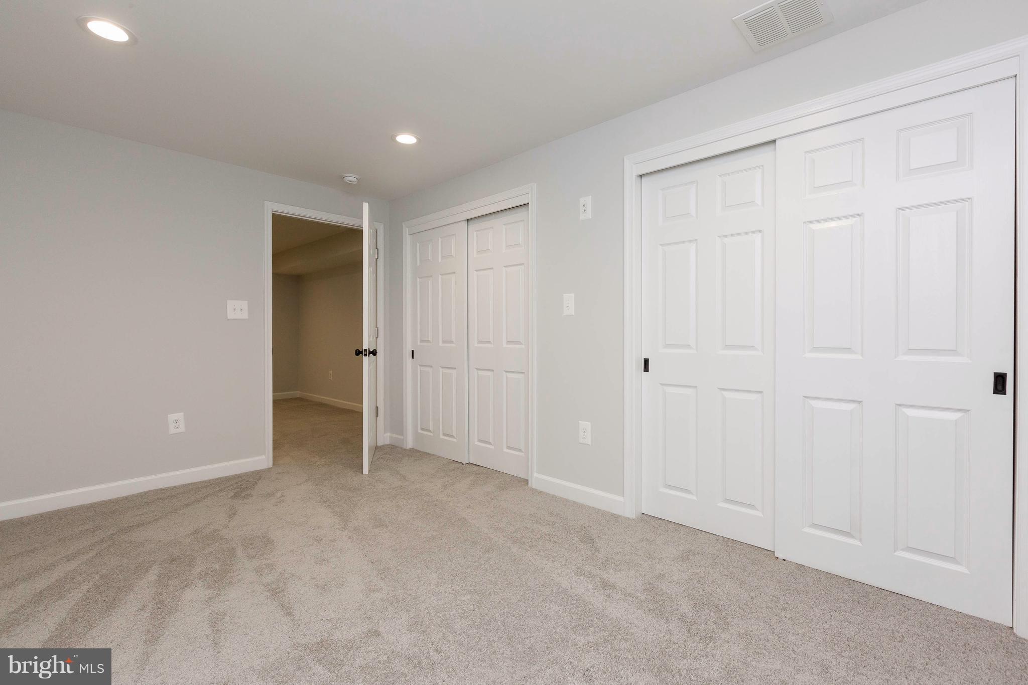 BARNESVILLE OUTSIDE - Residential